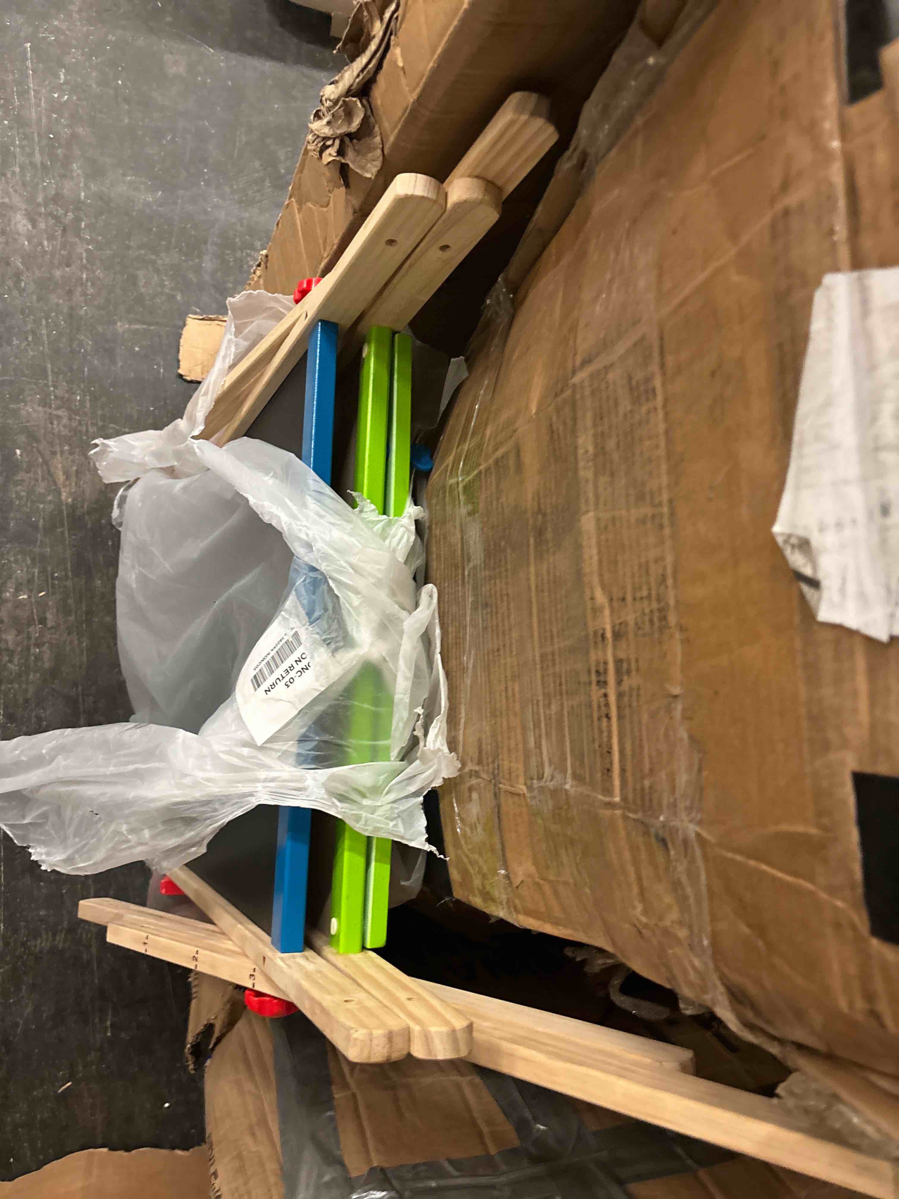 https://s3.amazonaws.com/lotting-images-prod/phillipi/GRN5781714_1715355934099.jpeg