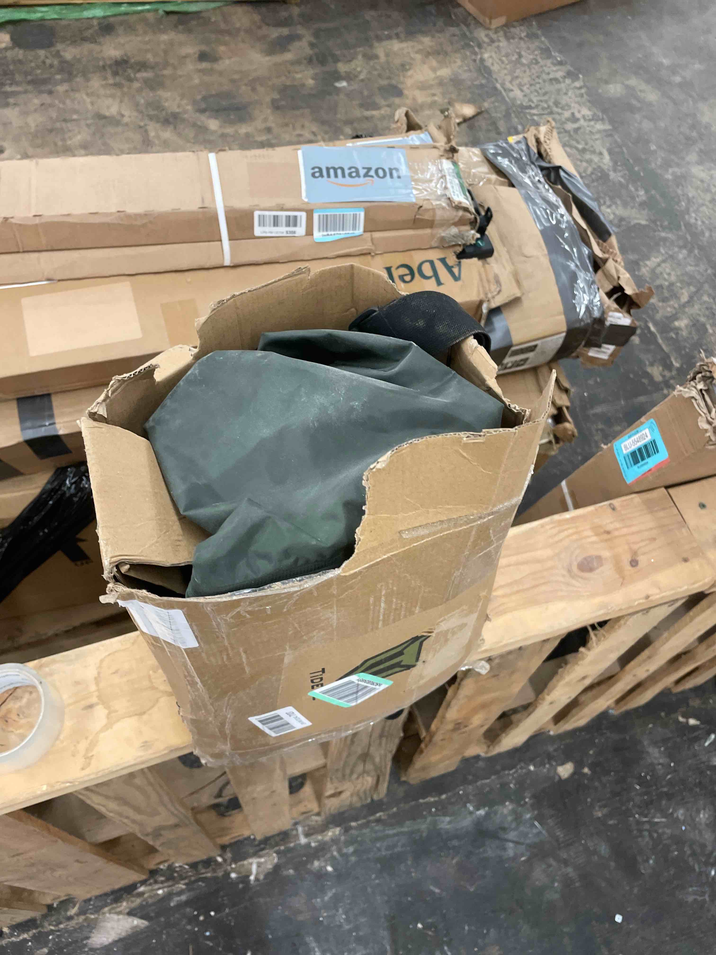 https://s3.amazonaws.com/lotting-images-prod/phillipi/GRN5781722_1715090166331.jpeg