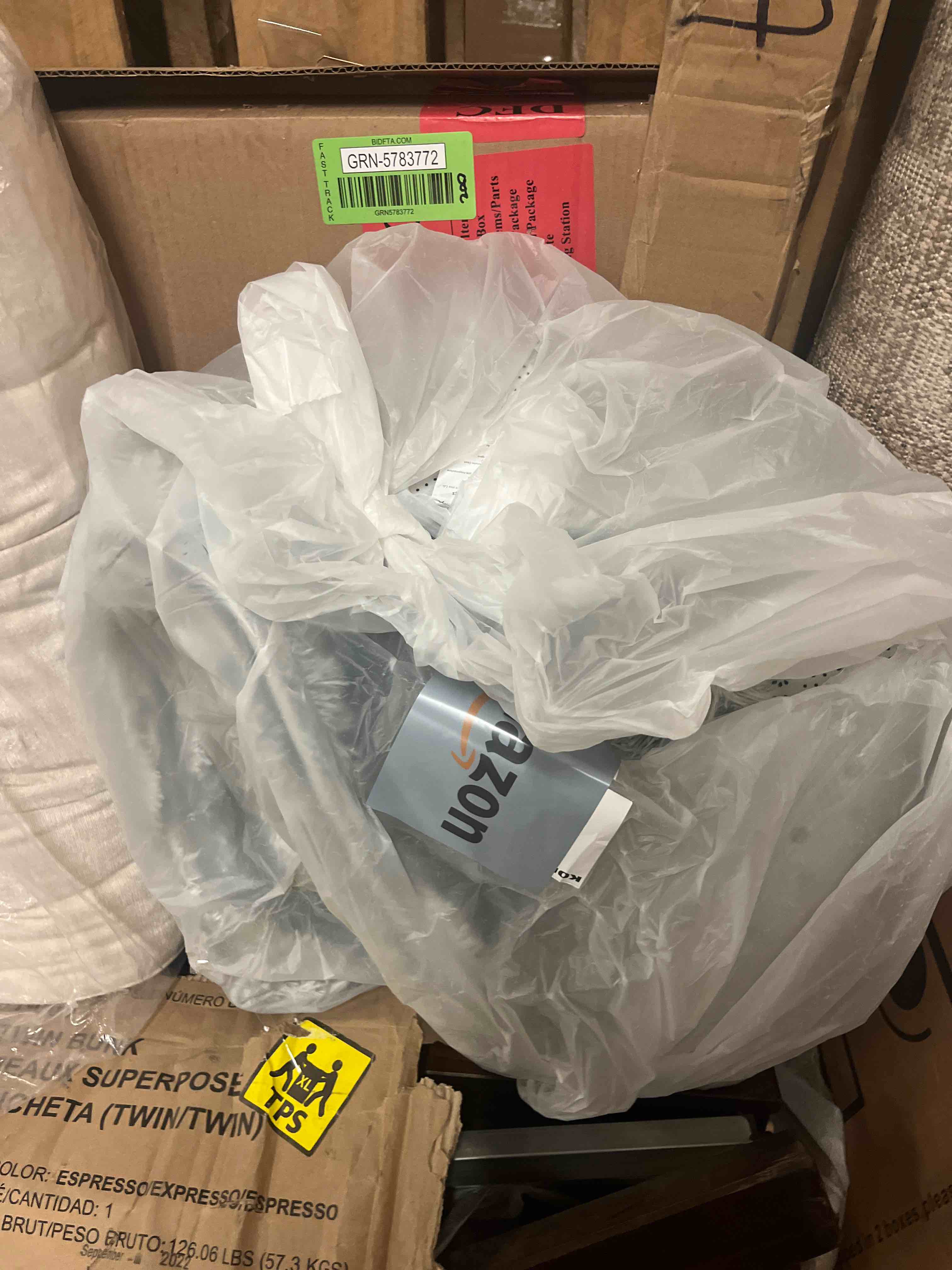 https://s3.amazonaws.com/lotting-images-prod/phillipi/GRN5783791_1716364068984.jpeg