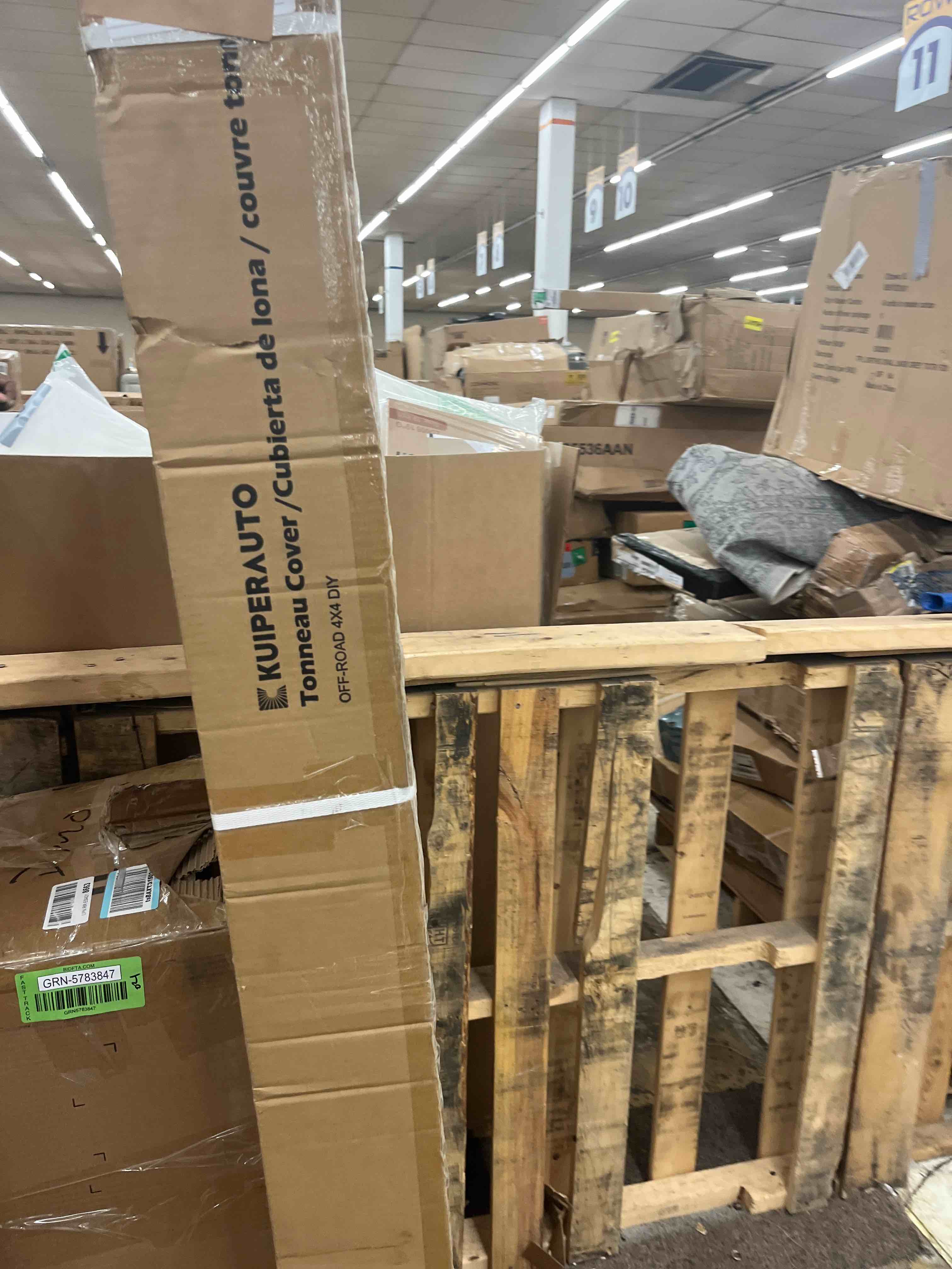 https://s3.amazonaws.com/lotting-images-prod/phillipi/GRN5783836_1716448312693.jpeg