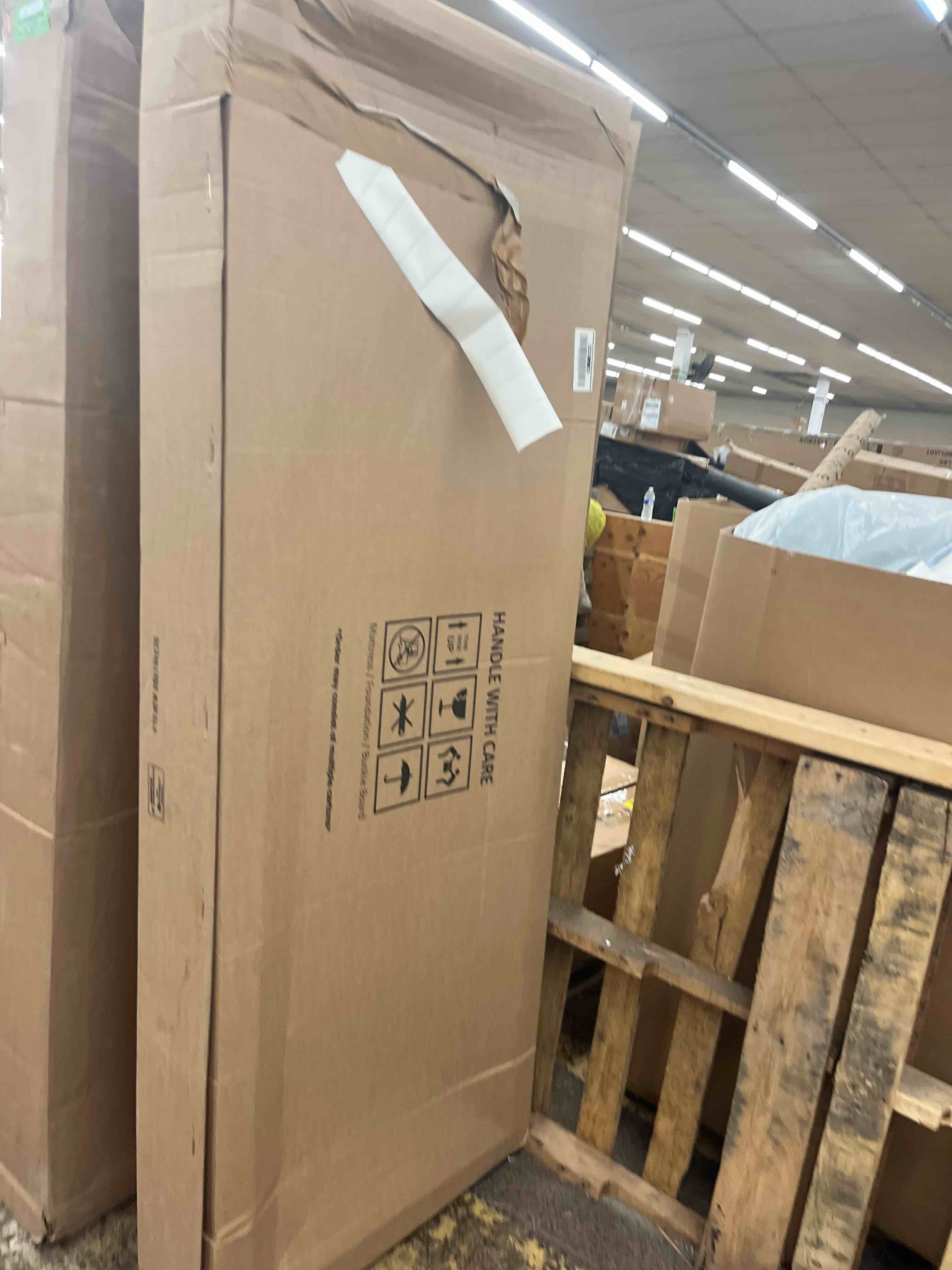 https://s3.amazonaws.com/lotting-images-prod/phillipi/GRN5783842_1716447336160.jpeg