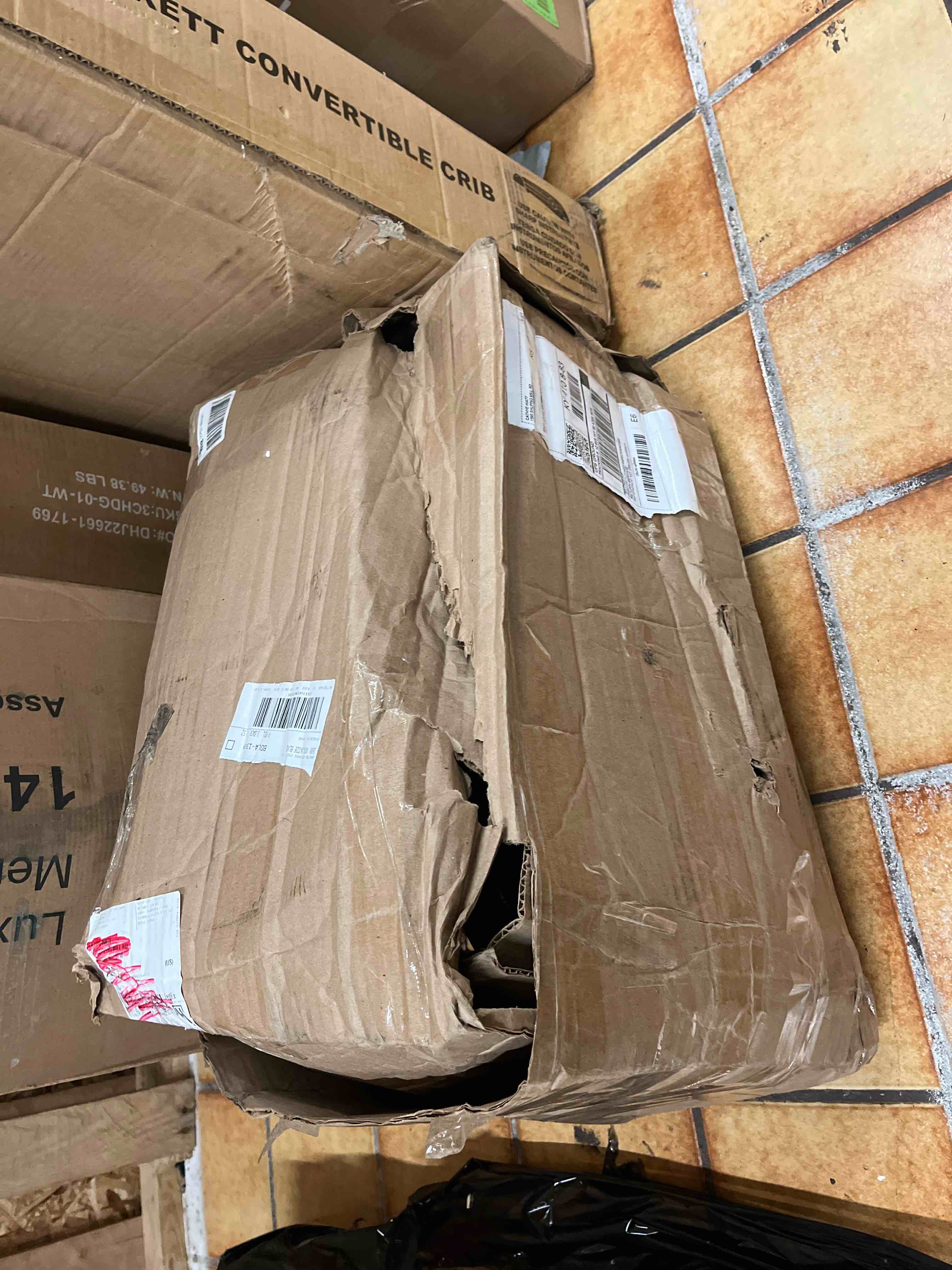 https://s3.amazonaws.com/lotting-images-prod/phillipi/GRN5784063_1716964987757.jpeg