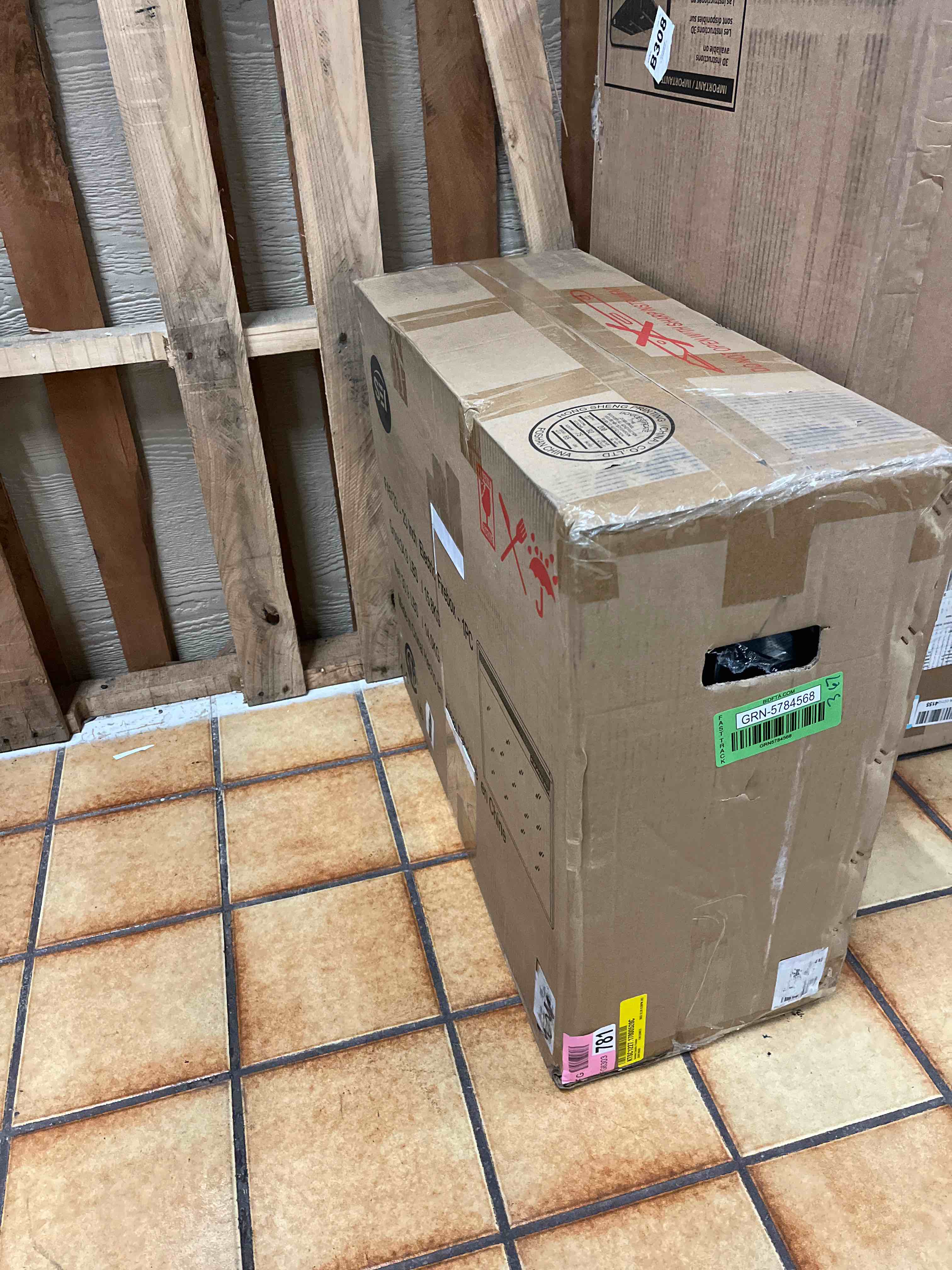 https://s3.amazonaws.com/lotting-images-prod/phillipi/GRN5784568_1708581879063.jpeg