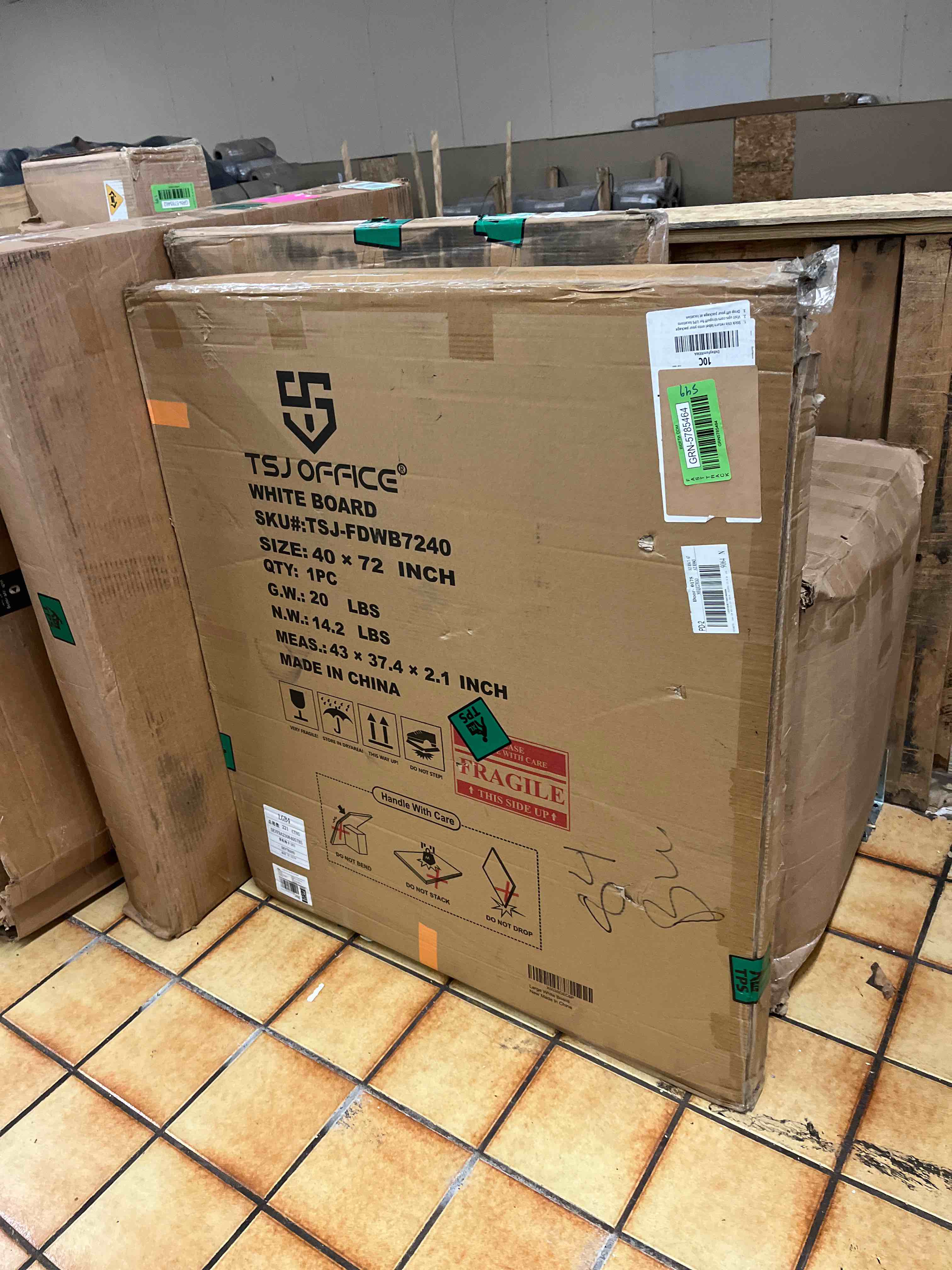 https://s3.amazonaws.com/lotting-images-prod/phillipi/GRN5785464_1709663118822.jpeg