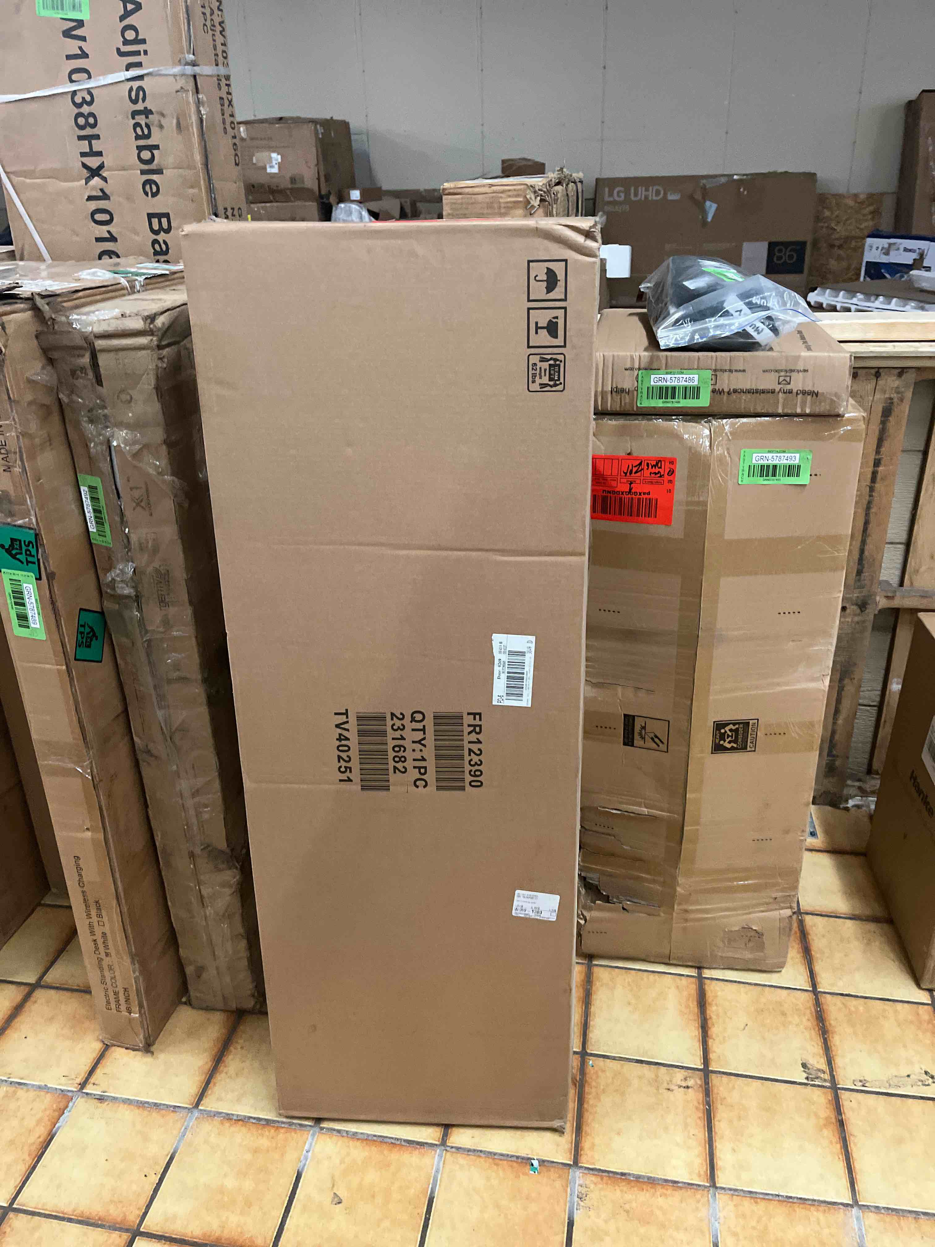https://s3.amazonaws.com/lotting-images-prod/phillipi/GRN5787487_1712110251382.jpeg