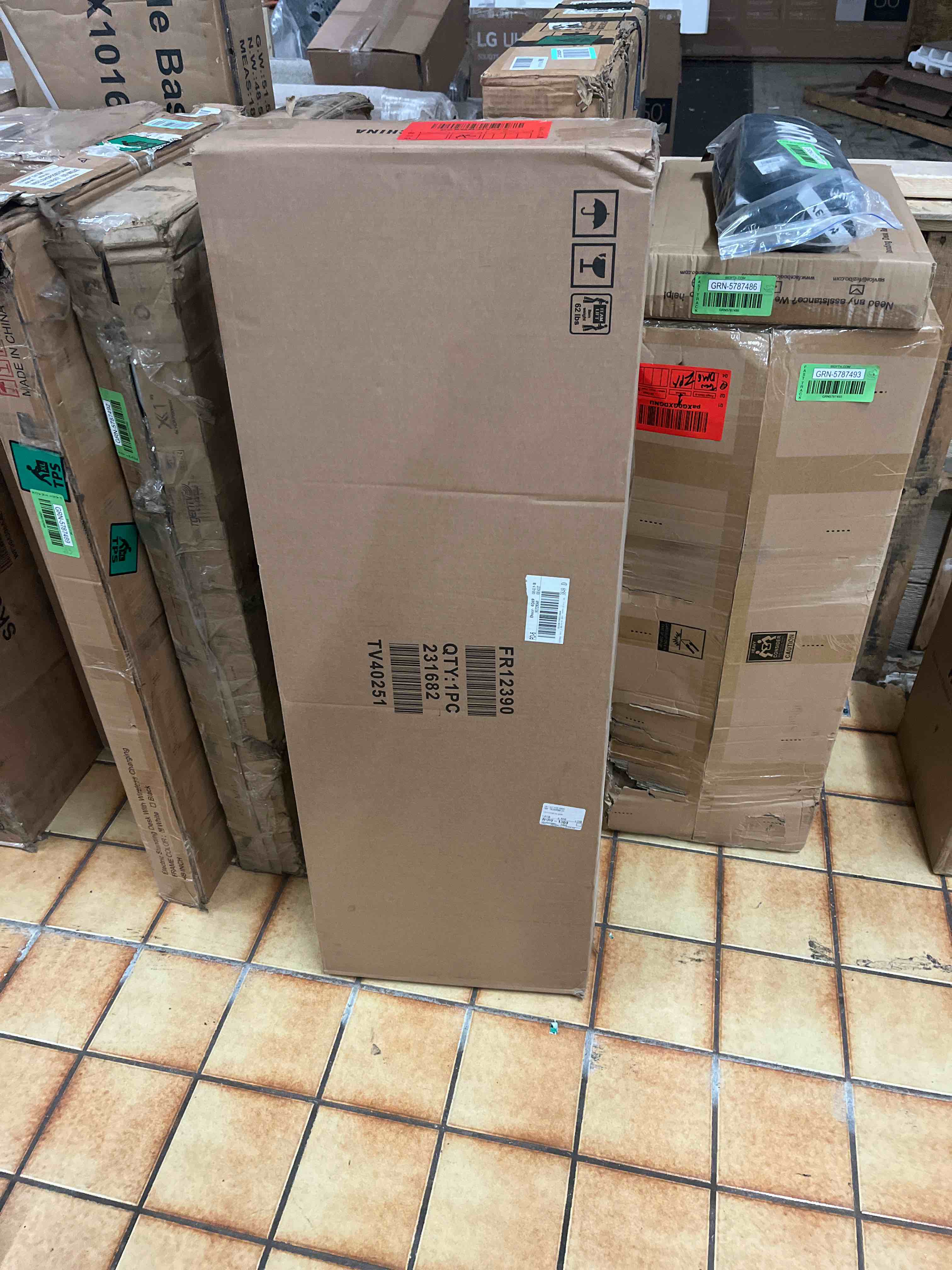 https://s3.amazonaws.com/lotting-images-prod/phillipi/GRN5787487_1712110253317.jpeg