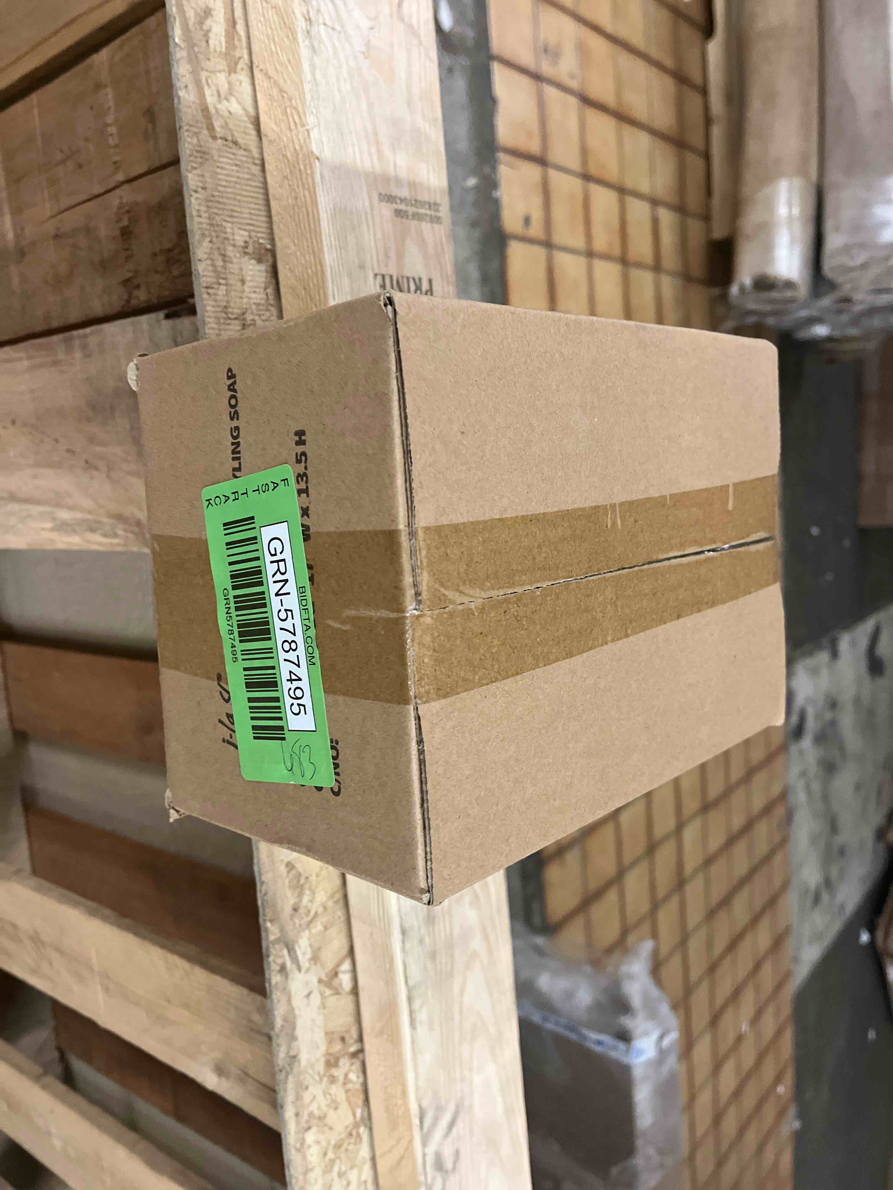 https://s3.amazonaws.com/lotting-images-prod/phillipi/GRN5787495_1712106314515.jpeg