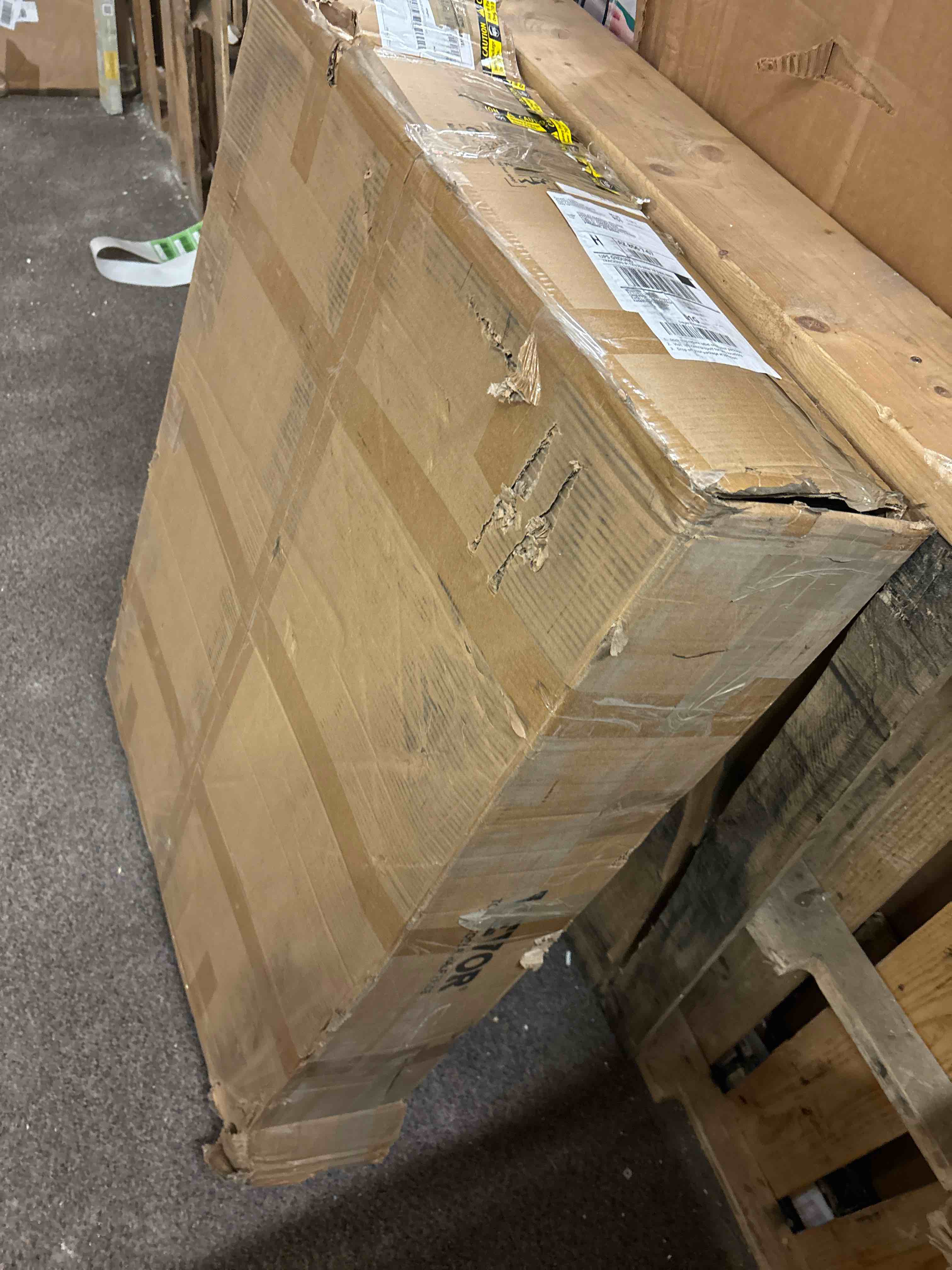 https://s3.amazonaws.com/lotting-images-prod/phillipi/GRN5790423_1714007105250.jpeg