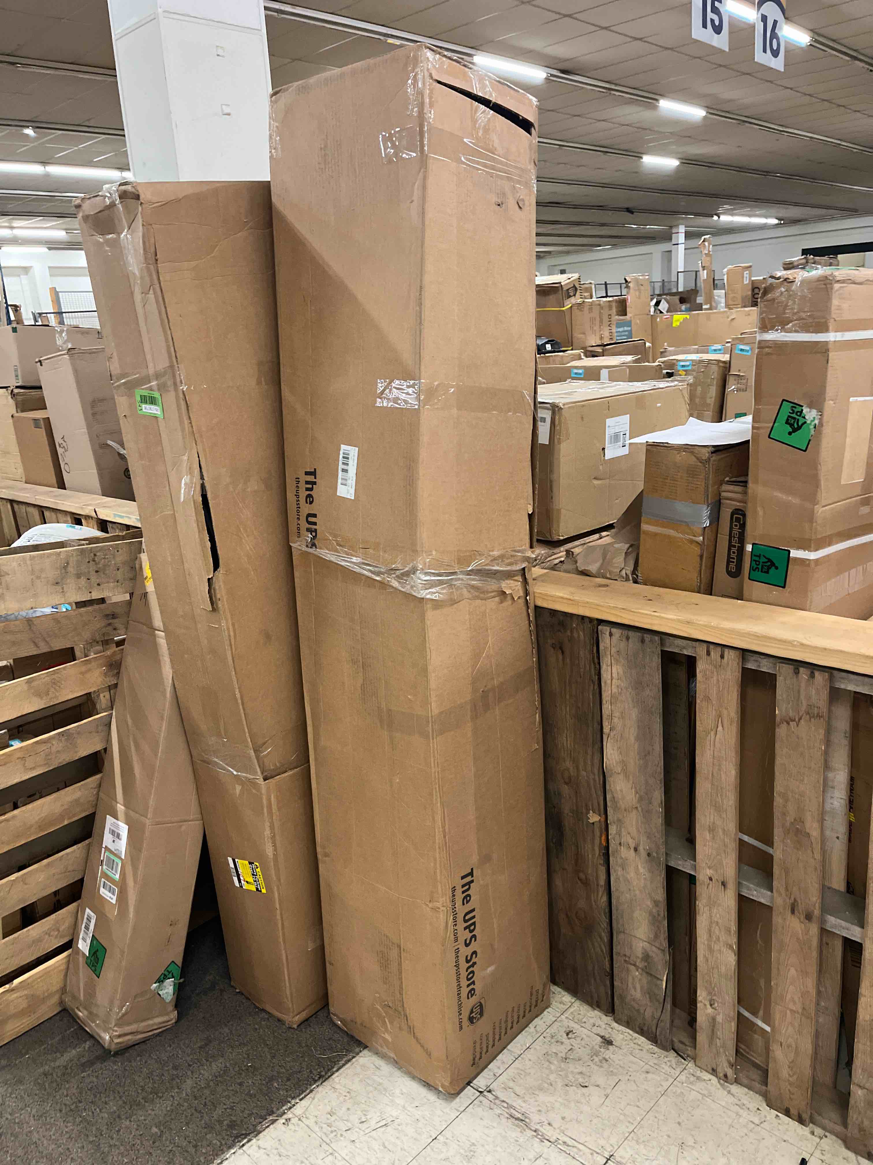 https://s3.amazonaws.com/lotting-images-prod/phillipi/GRN5790801_1710465414054.jpeg
