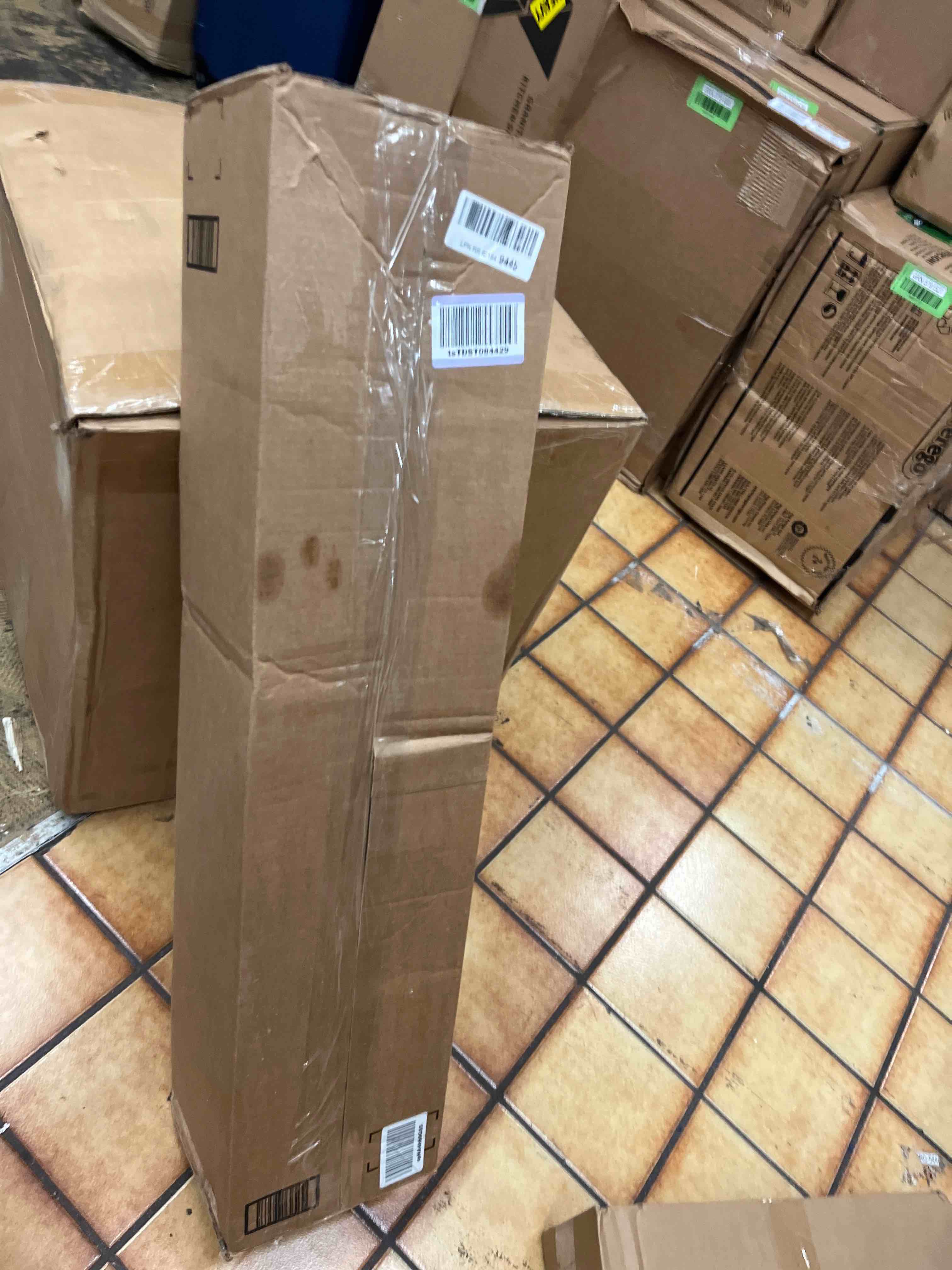 https://s3.amazonaws.com/lotting-images-prod/phillipi/GRN5791499_1711063611374.jpeg