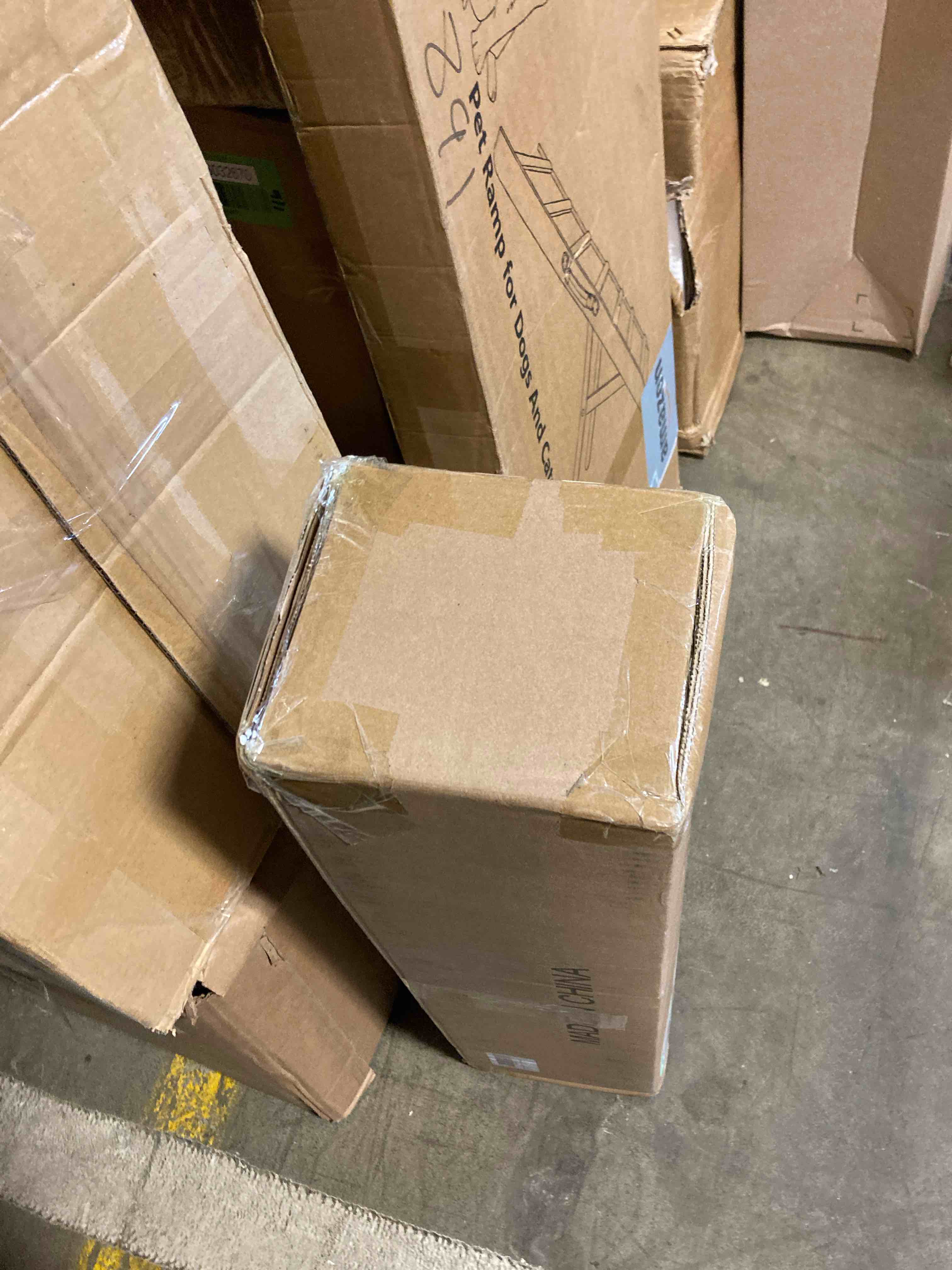 https://s3.amazonaws.com/lotting-images-prod/phillipi/GRN6032679_1720734737937.jpeg