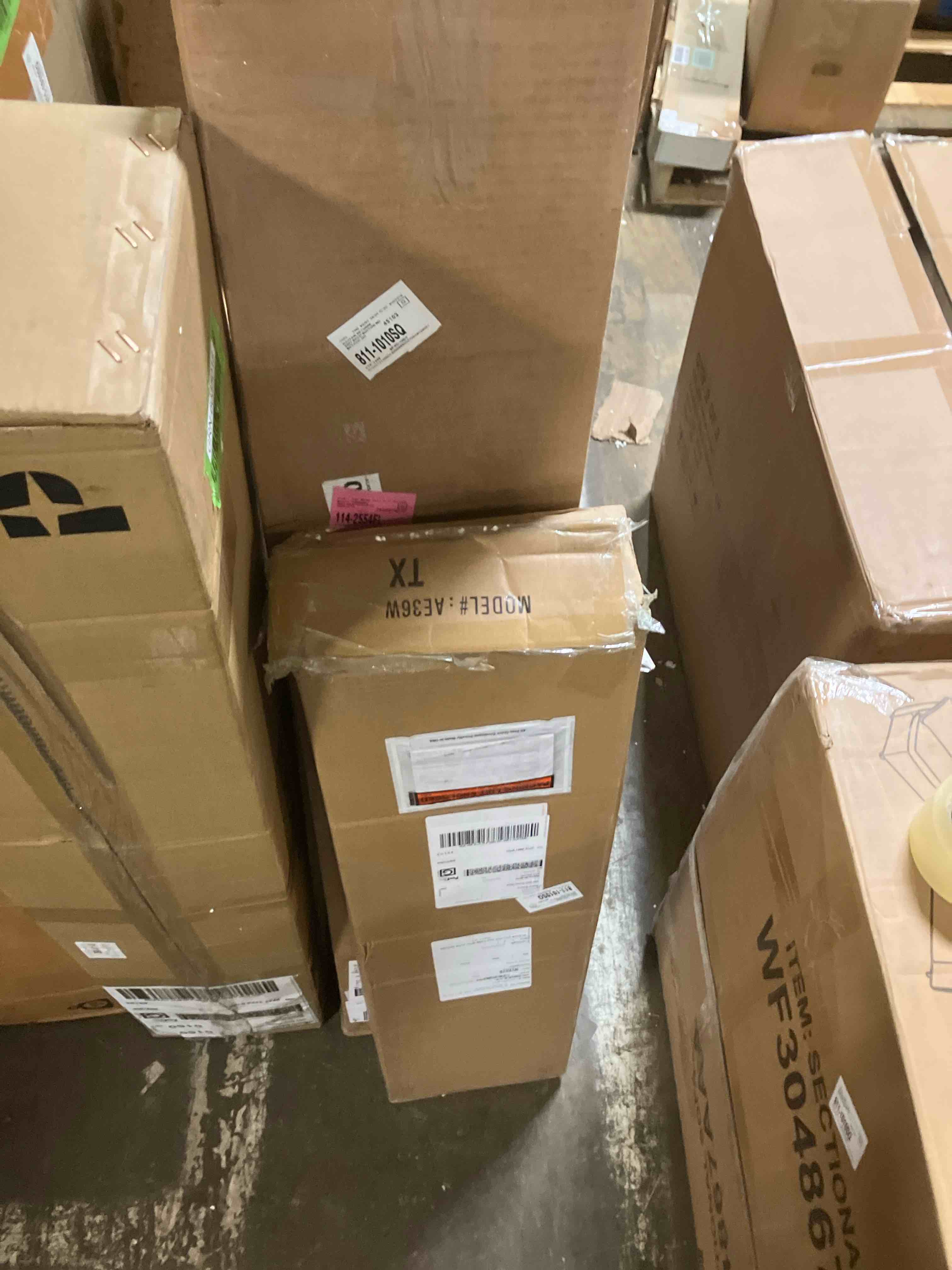https://s3.amazonaws.com/lotting-images-prod/phillipi/GRN6035020_1713288803204.jpeg