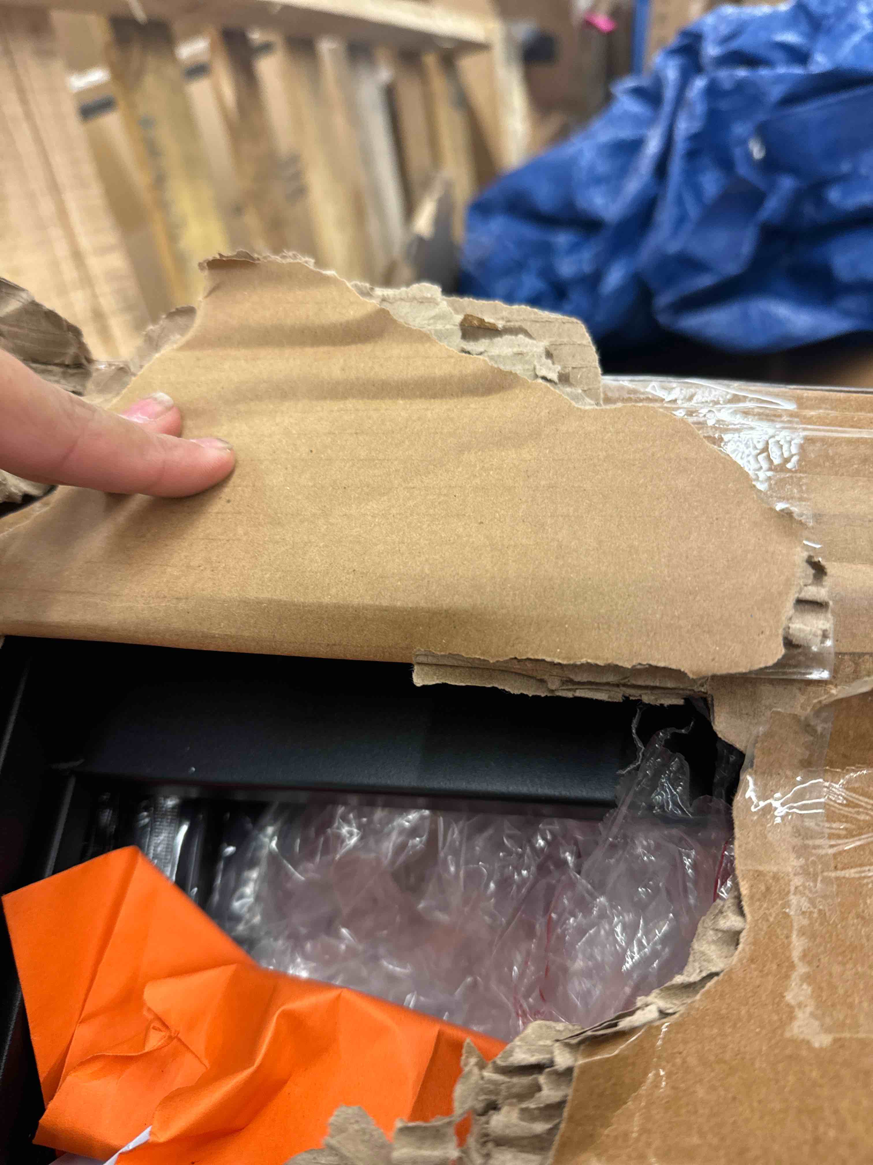 https://s3.amazonaws.com/lotting-images-prod/phillipi/GRN6068004_1712957718199.jpeg