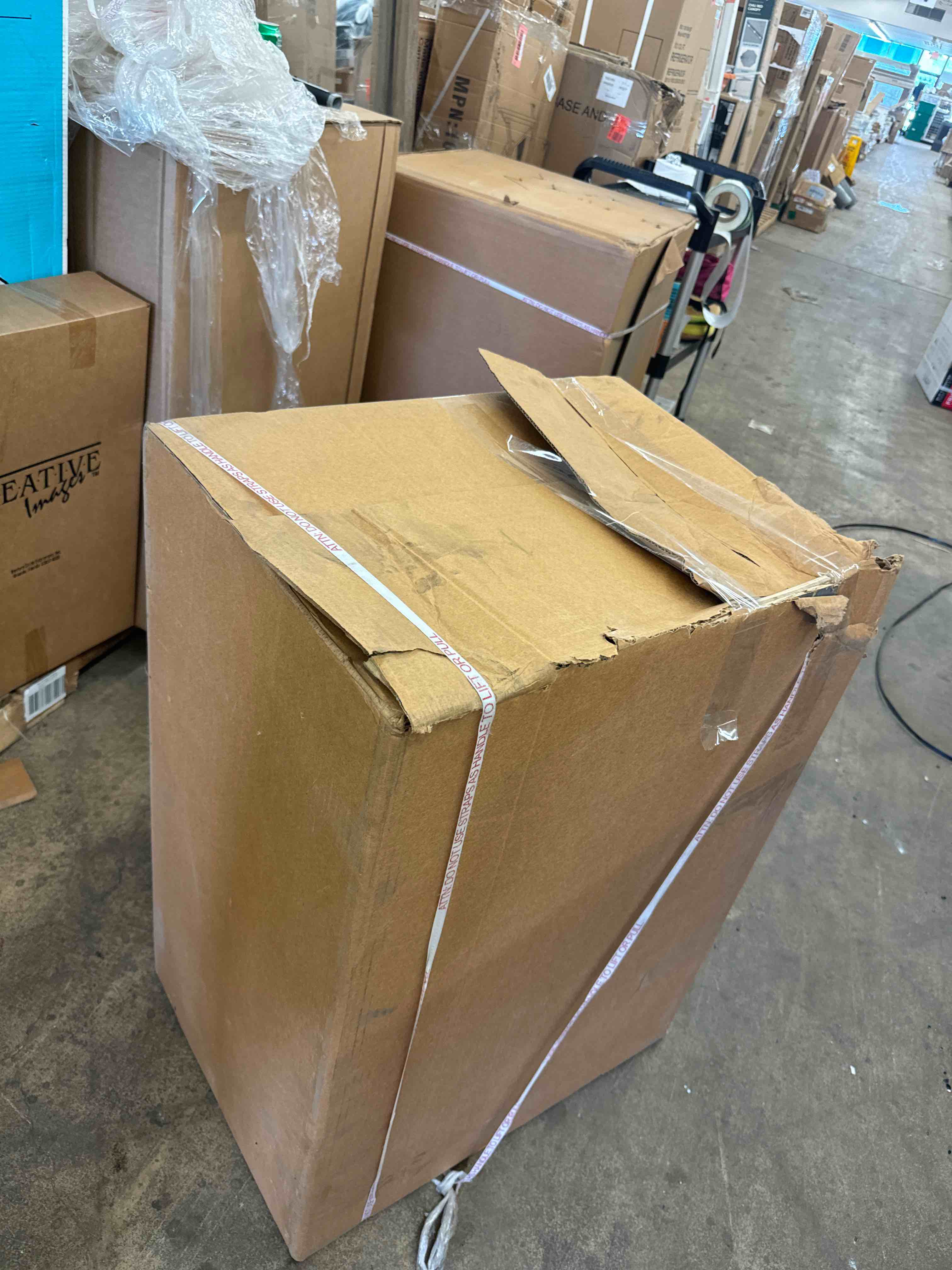 https://s3.amazonaws.com/lotting-images-prod/phillipi/GRN6068494_1716479422811.jpeg