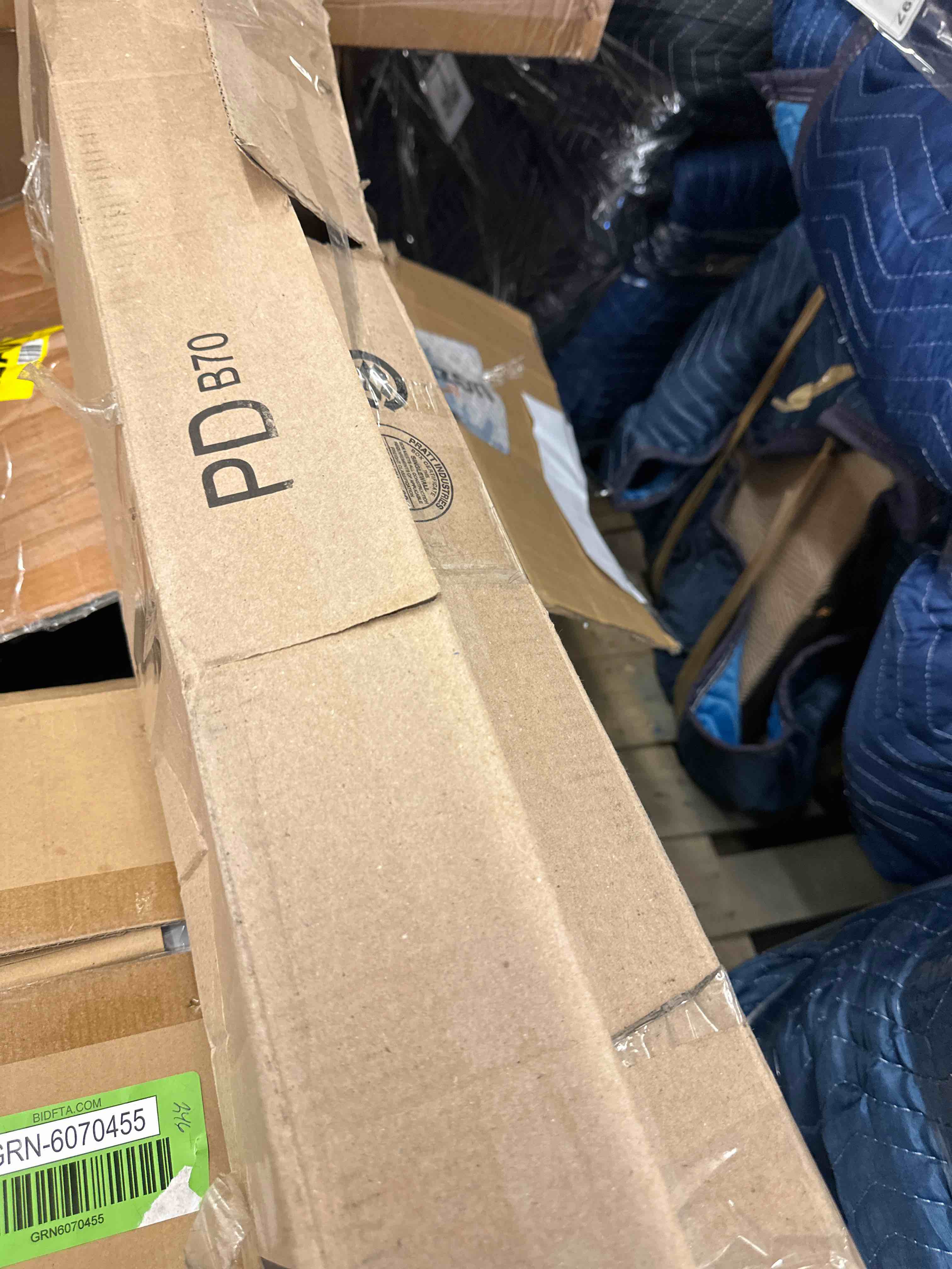 https://s3.amazonaws.com/lotting-images-prod/phillipi/GRN6070456_1731002902487.jpeg