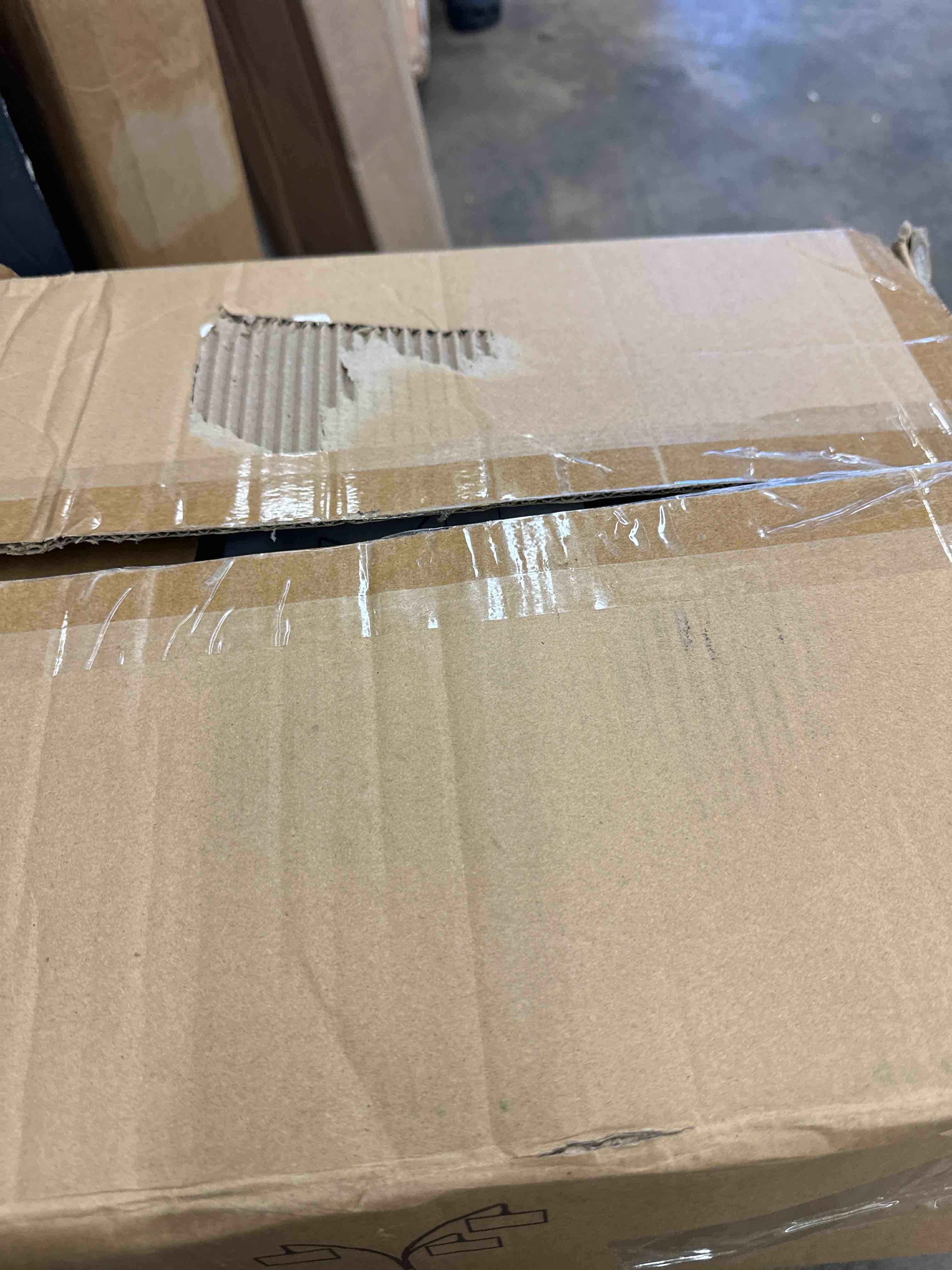 https://s3.amazonaws.com/lotting-images-prod/phillipi/GRN6070476_1731004606495.jpeg