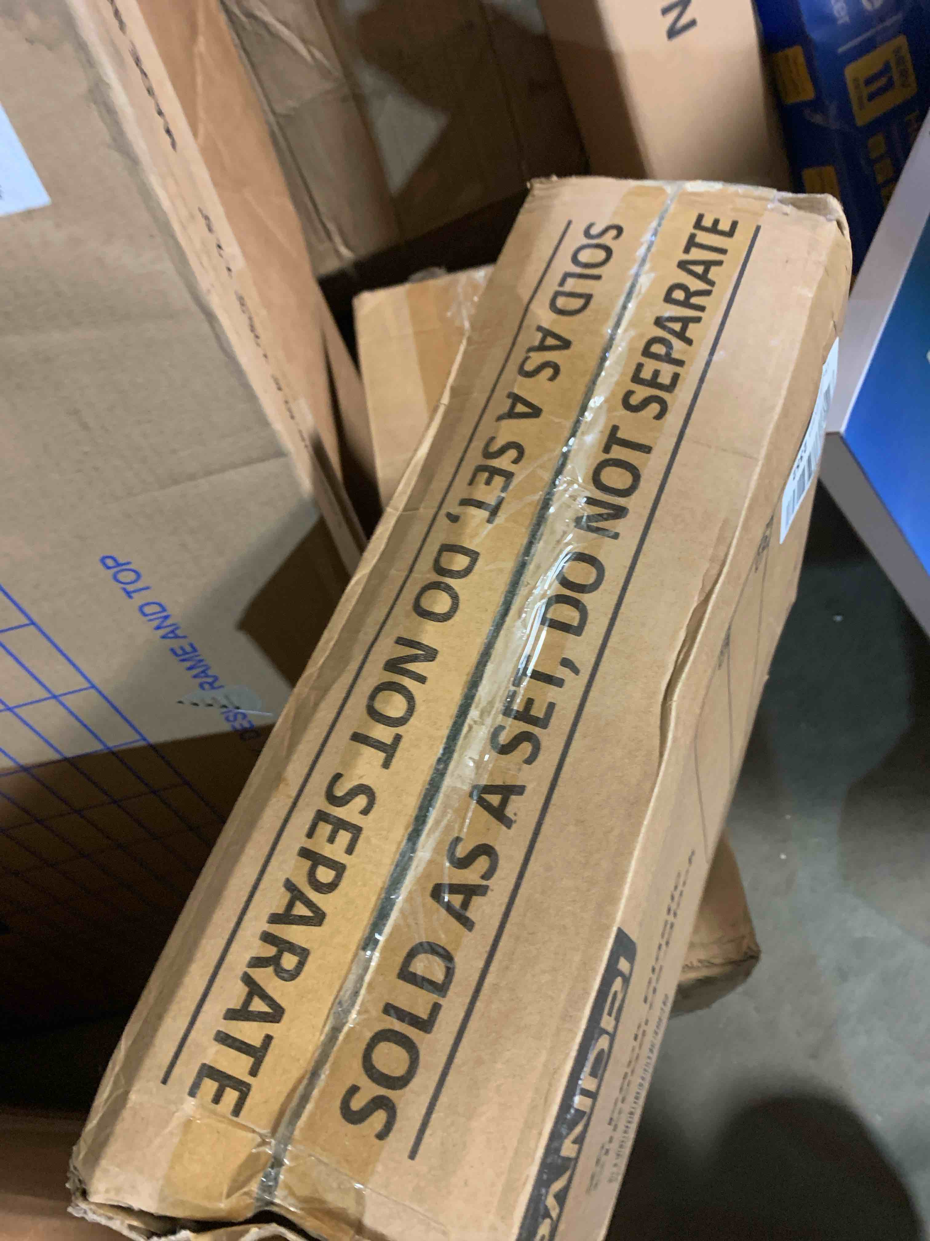 https://s3.amazonaws.com/lotting-images-prod/phillipi/GRN6070964_1709930277901.jpeg