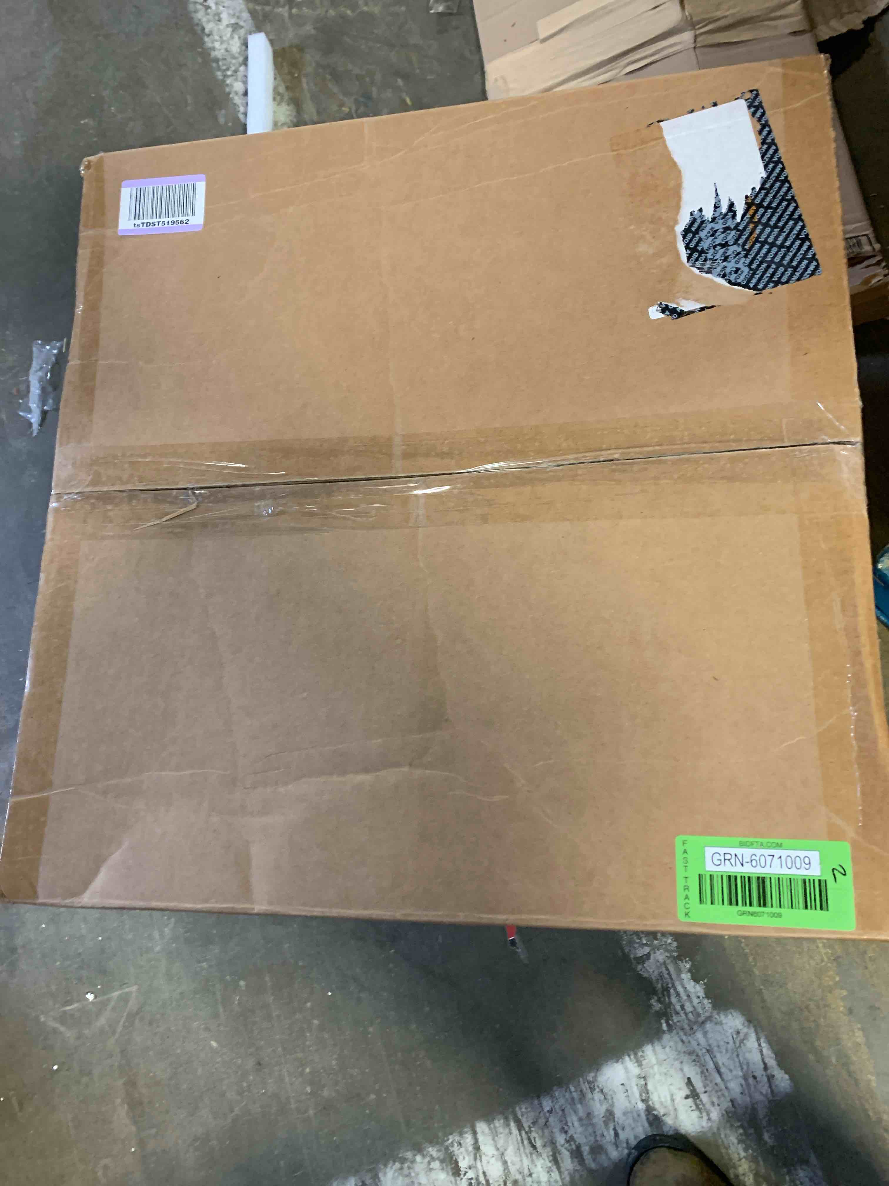 https://s3.amazonaws.com/lotting-images-prod/phillipi/GRN6071009_1709761099895.jpeg