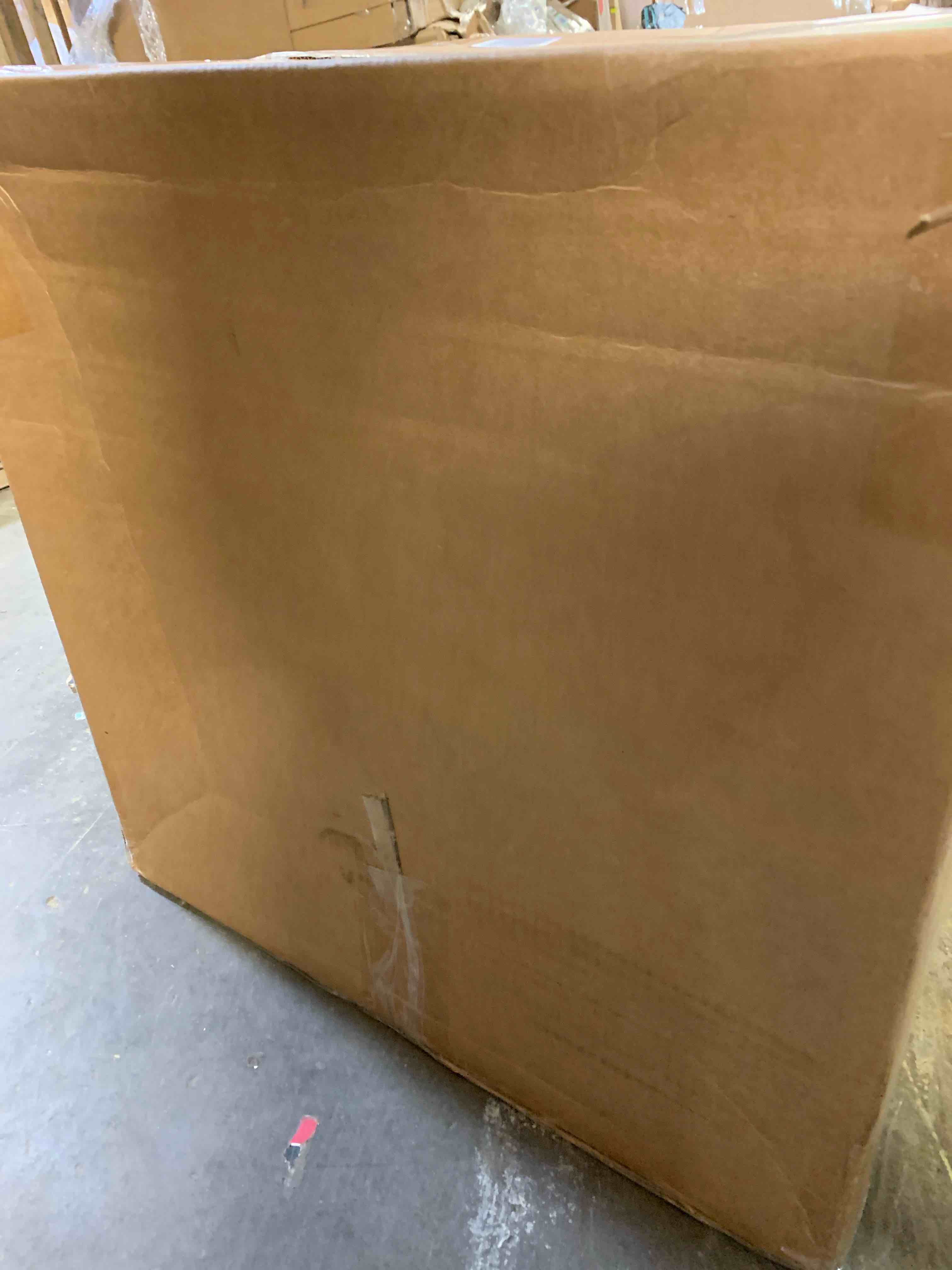 https://s3.amazonaws.com/lotting-images-prod/phillipi/GRN6071009_1709761102917.jpeg