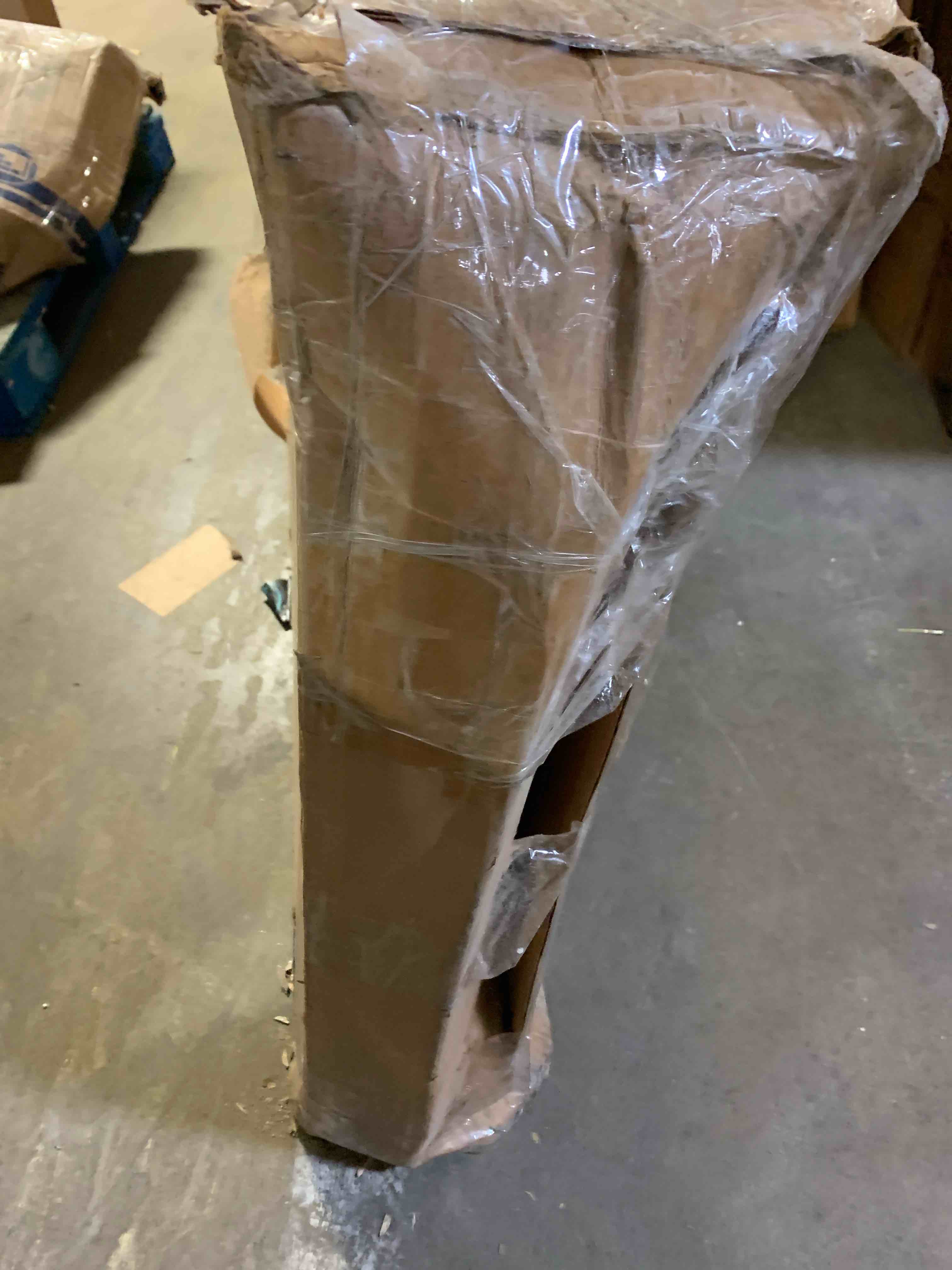 https://s3.amazonaws.com/lotting-images-prod/phillipi/GRN6071024_1709841817090.jpeg