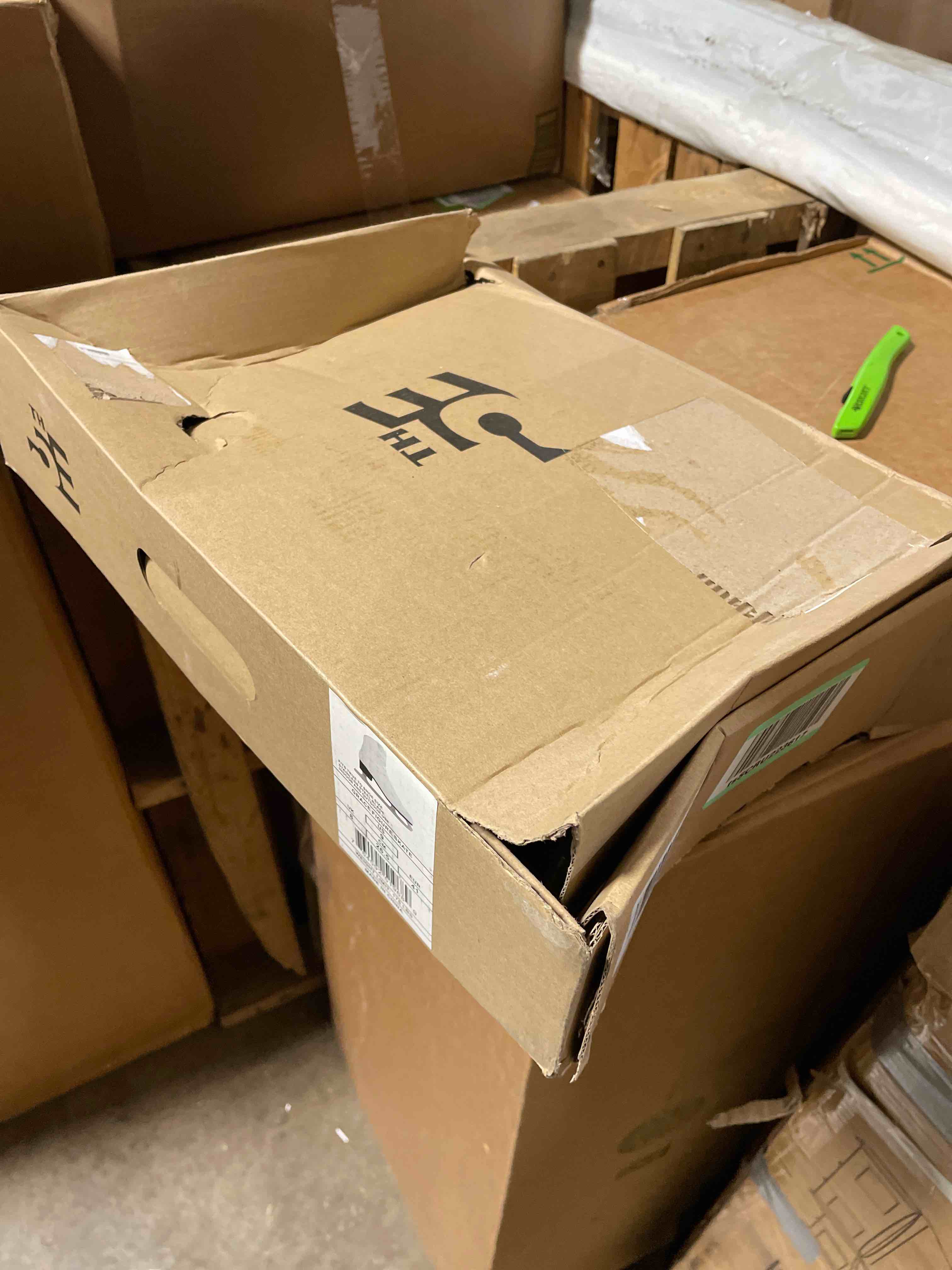 https://s3.amazonaws.com/lotting-images-prod/phillipi/GRN6072883_1711657836929.jpeg