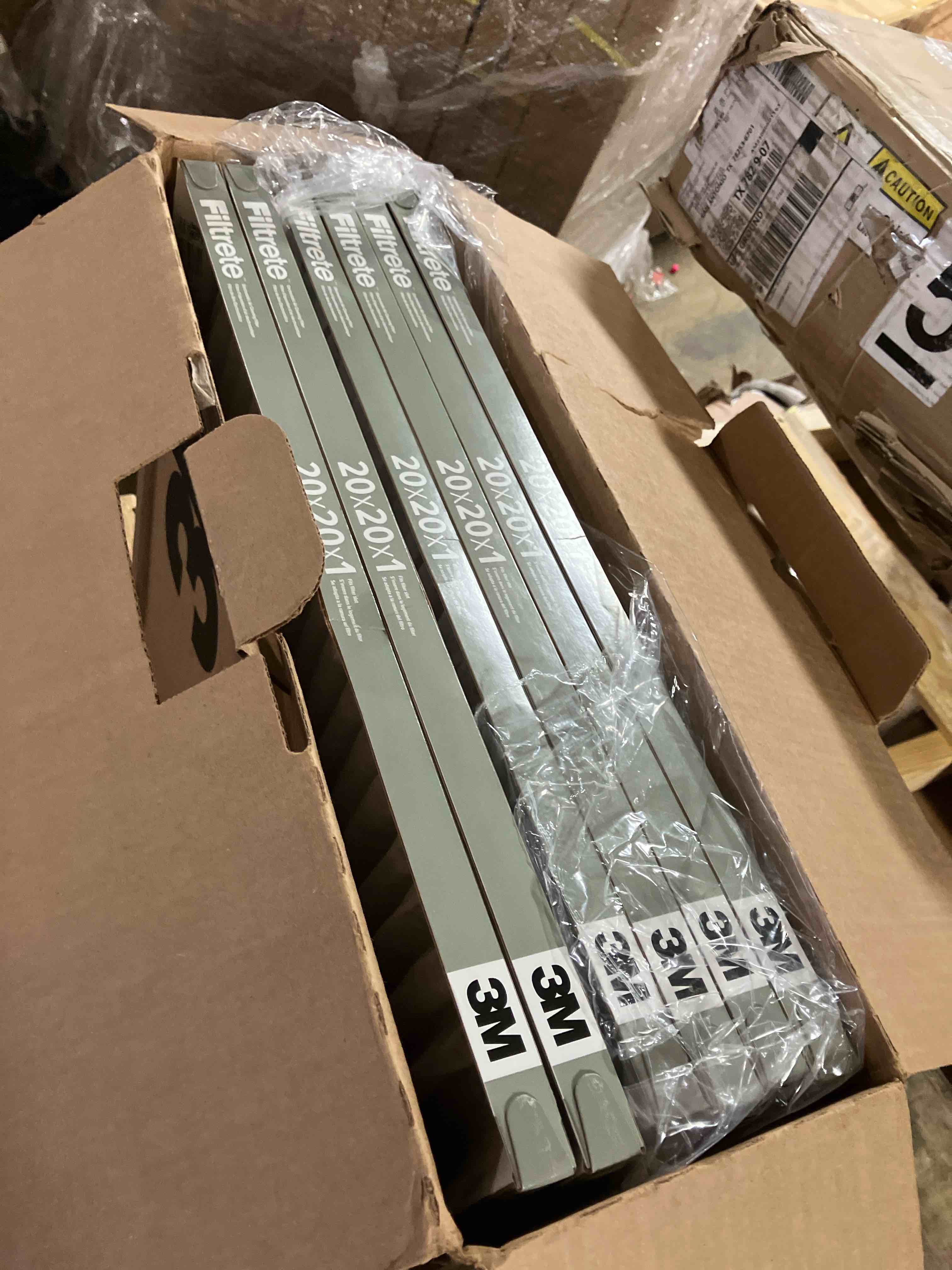 https://s3.amazonaws.com/lotting-images-prod/phillipi/GRN6073322_1712177523321.jpeg