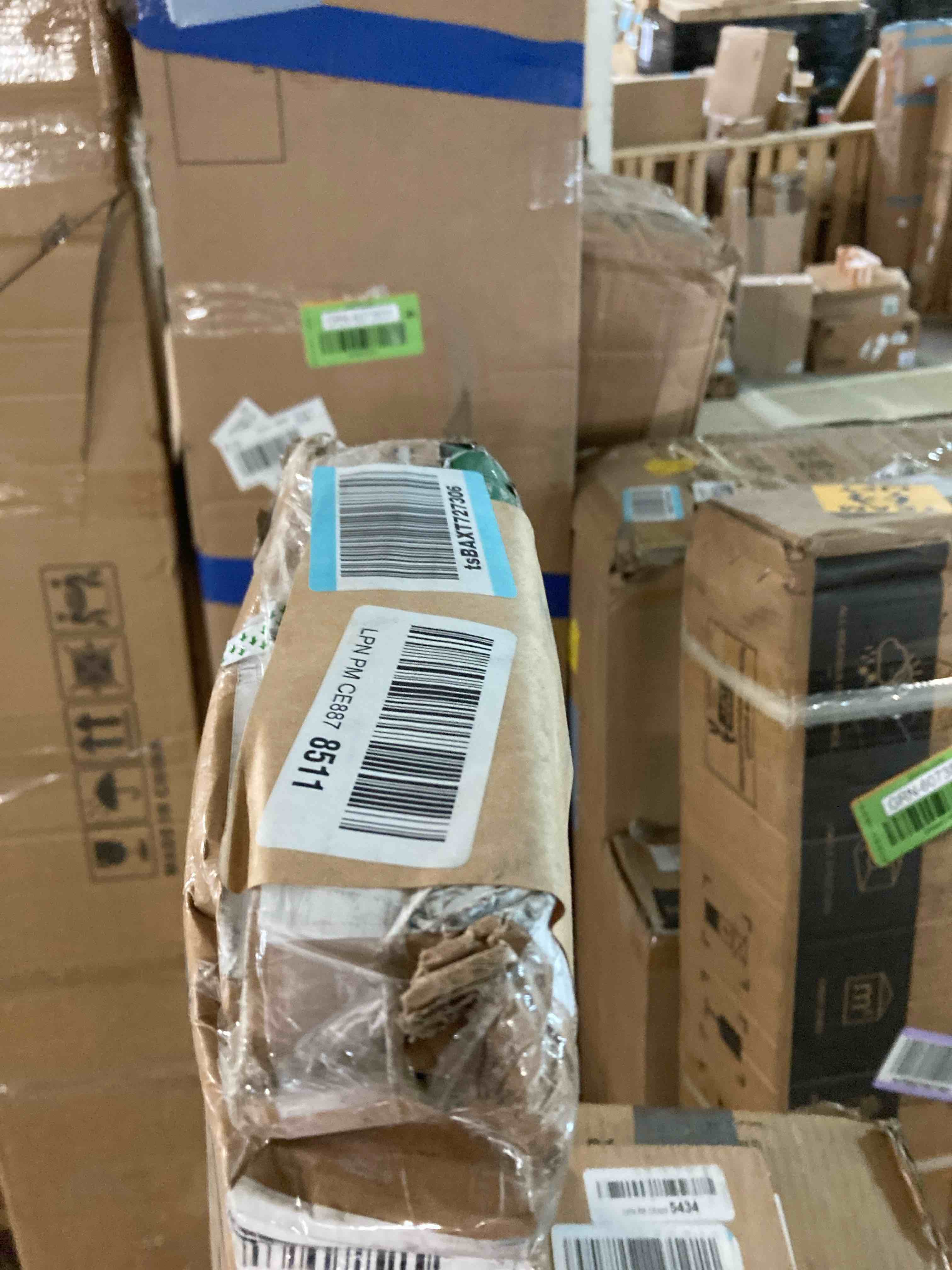 https://s3.amazonaws.com/lotting-images-prod/phillipi/GRN6073836_1712610930354.jpeg