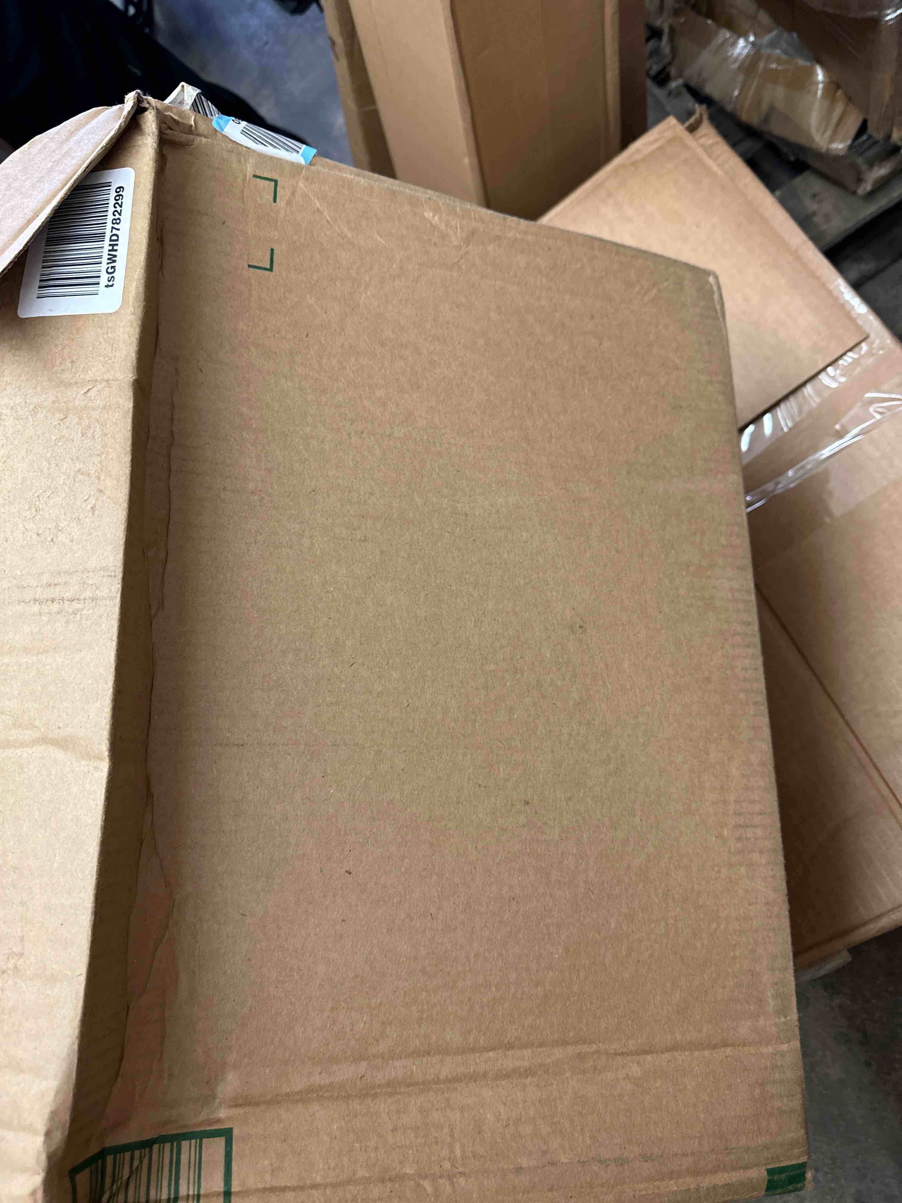 https://s3.amazonaws.com/lotting-images-prod/phillipi/GRN6075309_1728576711484.jpeg