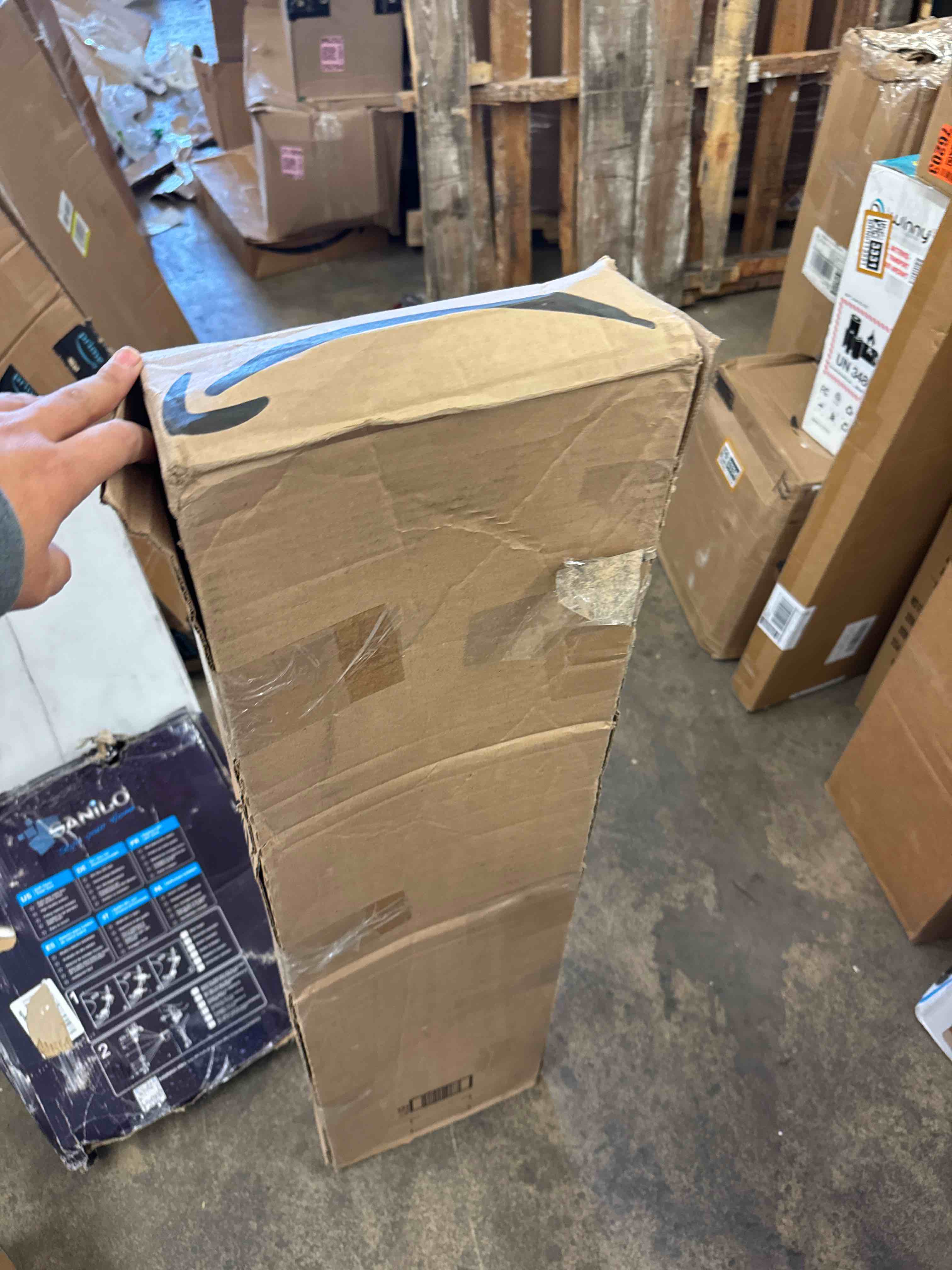 https://s3.amazonaws.com/lotting-images-prod/phillipi/GRN6076557_1730476793785.jpeg