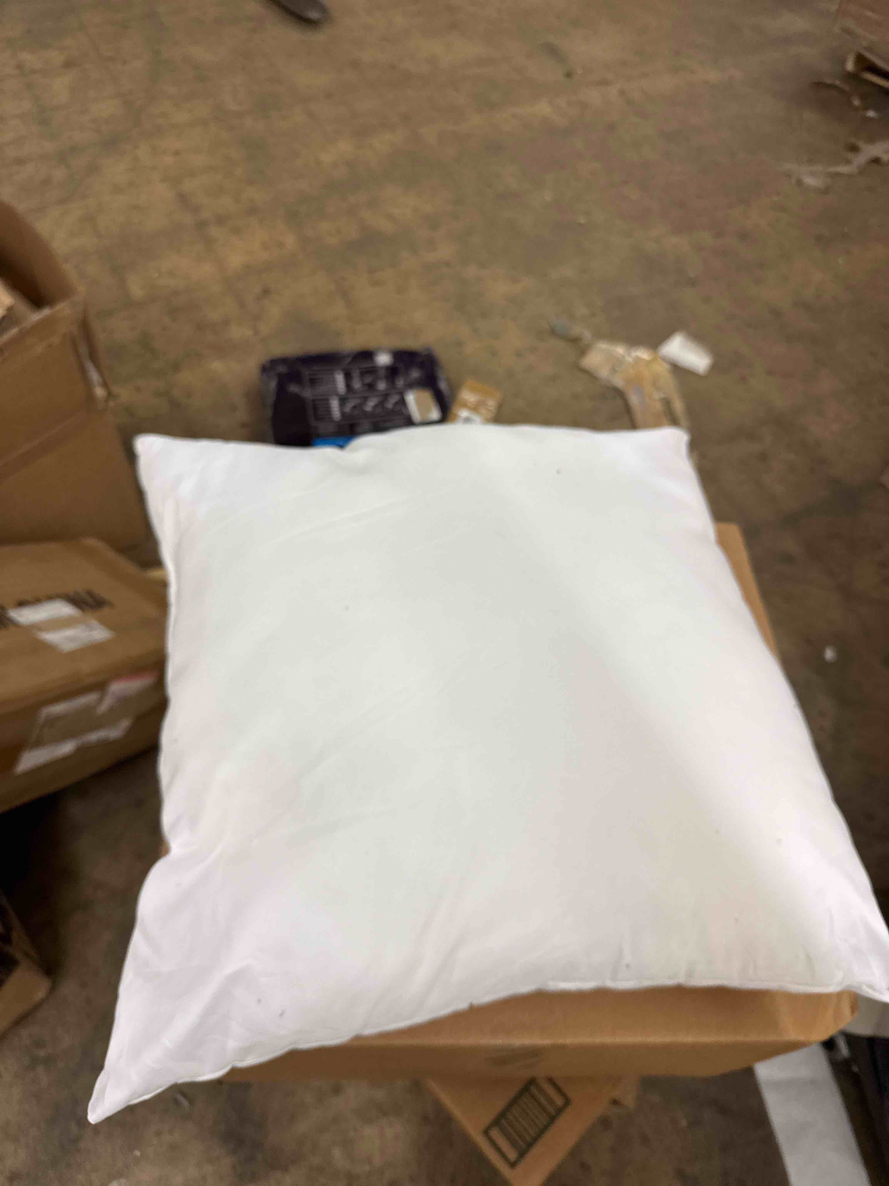 https://s3.amazonaws.com/lotting-images-prod/phillipi/GRN6076582_1730480403399.jpeg
