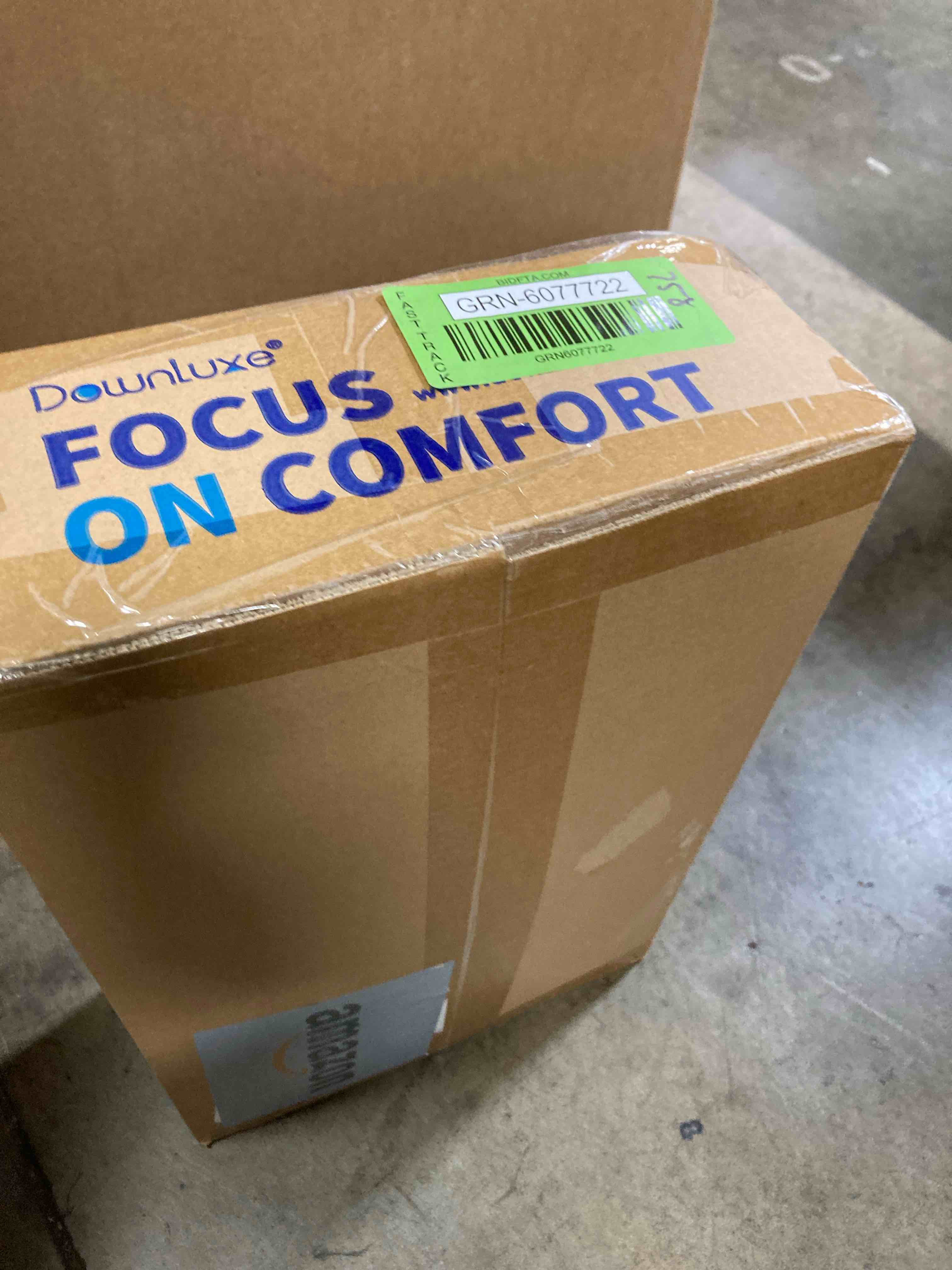 https://s3.amazonaws.com/lotting-images-prod/phillipi/GRN6077722_1715375575249.jpeg