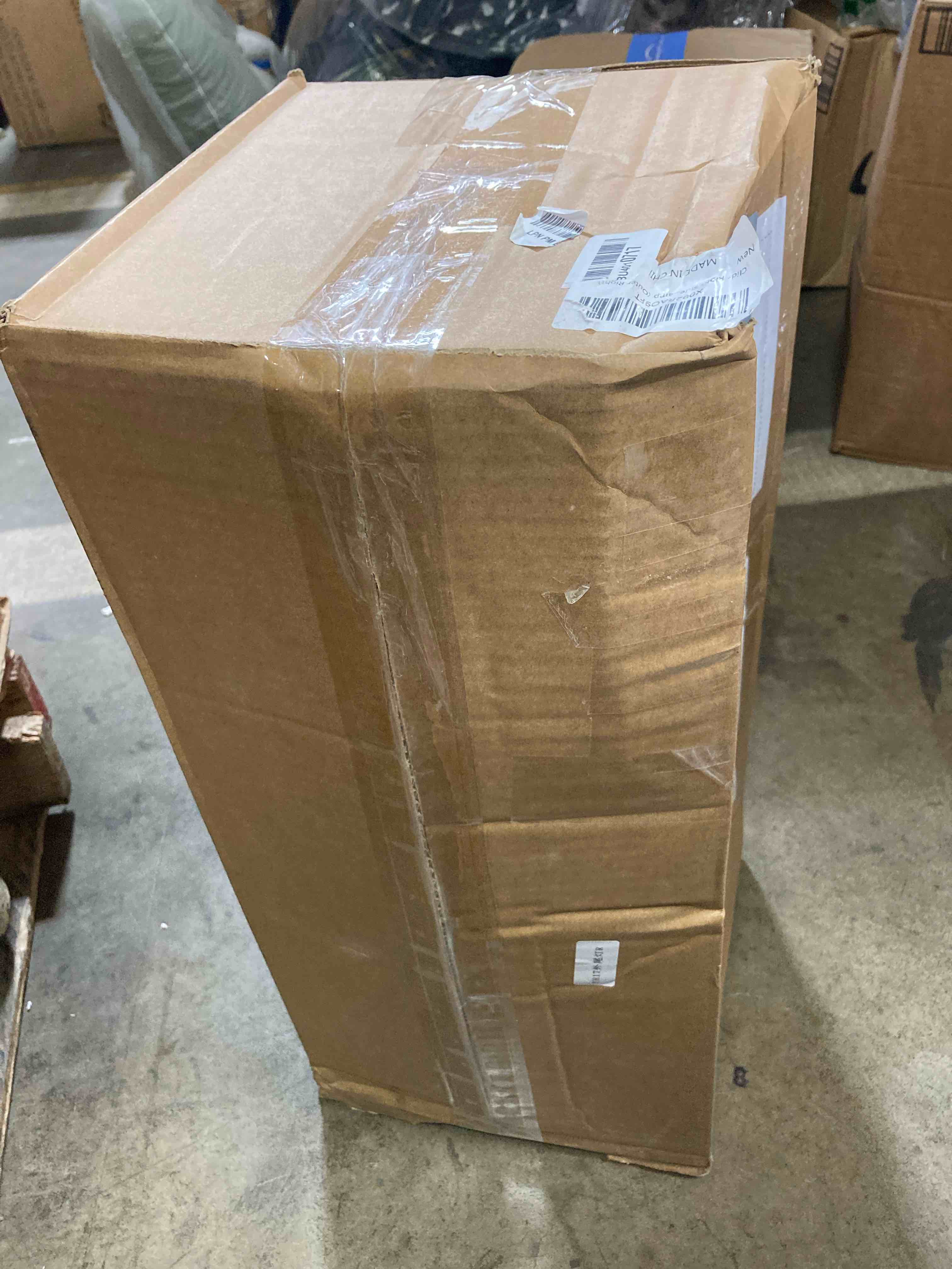 https://s3.amazonaws.com/lotting-images-prod/phillipi/GRN6077725_1715376077102.jpeg