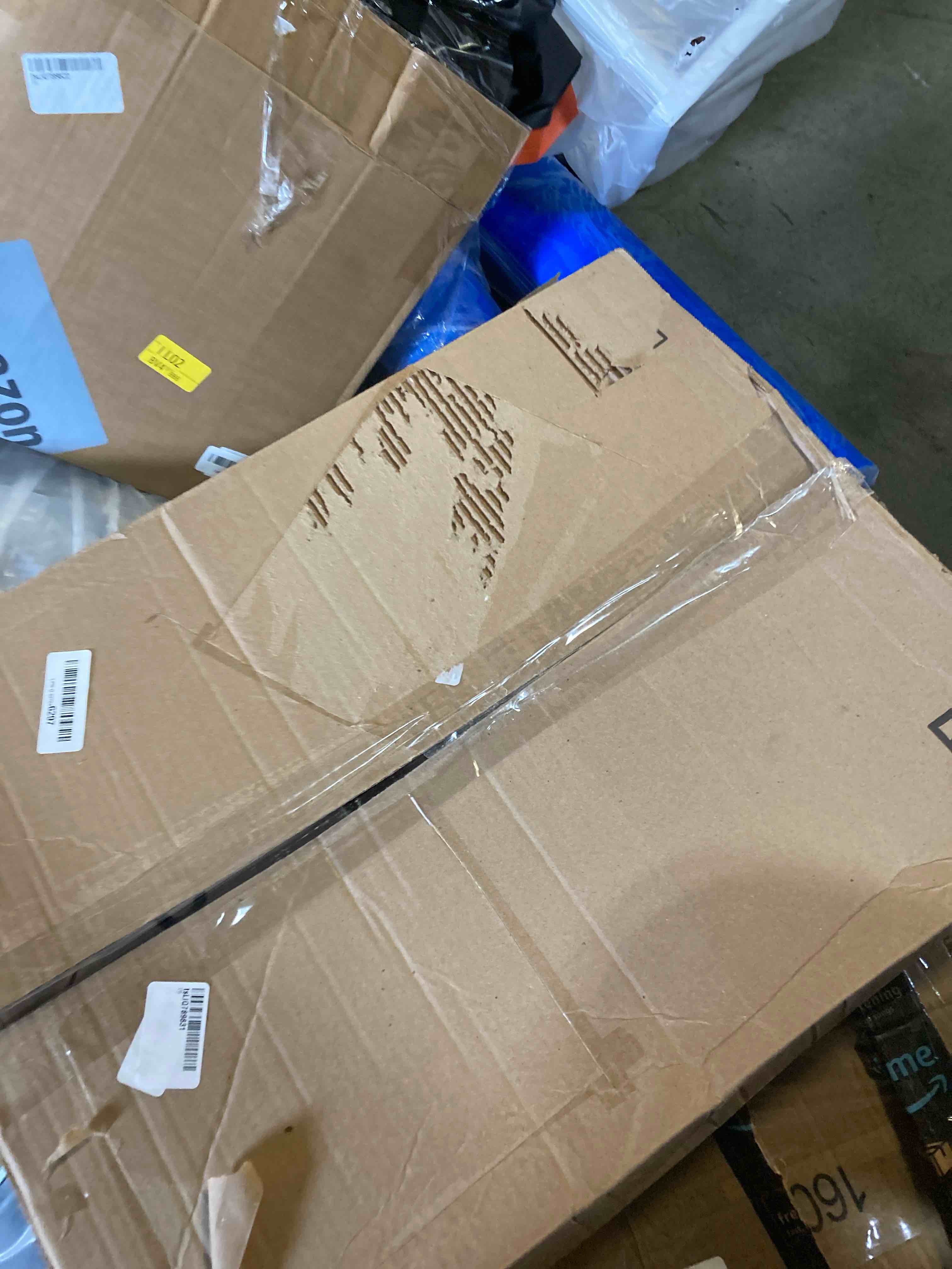 https://s3.amazonaws.com/lotting-images-prod/phillipi/GRN6078798_1728569931699.jpeg
