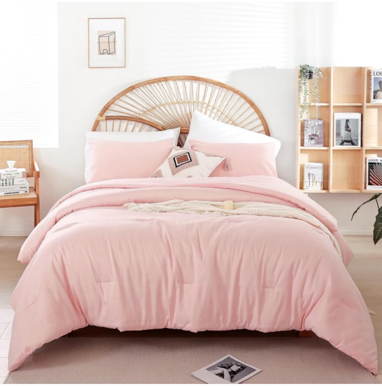 Queen Size Comforter Set Pink Comforter Modern Bedding Comforter Set for All Season Soft Lightweight Microfiber Girls Women Comforter Set (1 Blush Comforter, 2 Pillowcases)