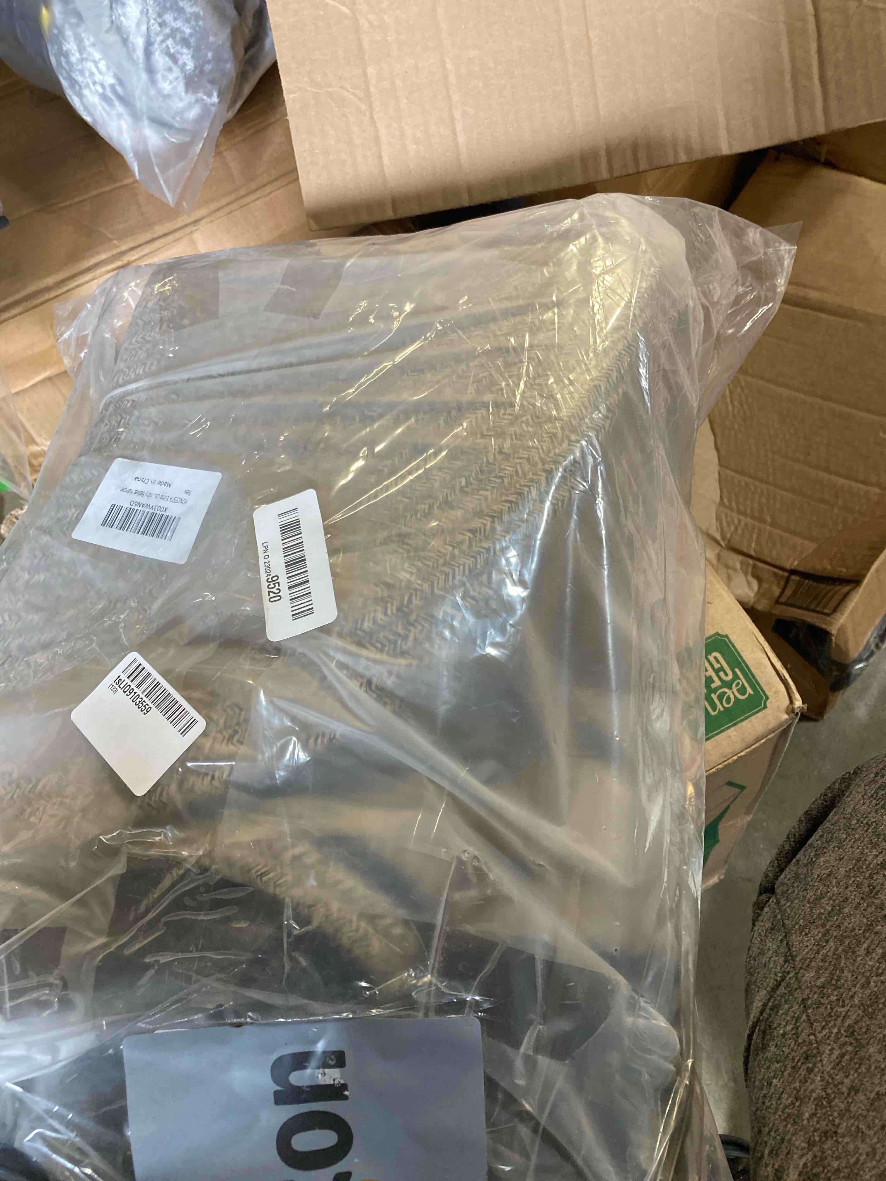 https://s3.amazonaws.com/lotting-images-prod/phillipi/GRN6078821_1728575797718.jpeg