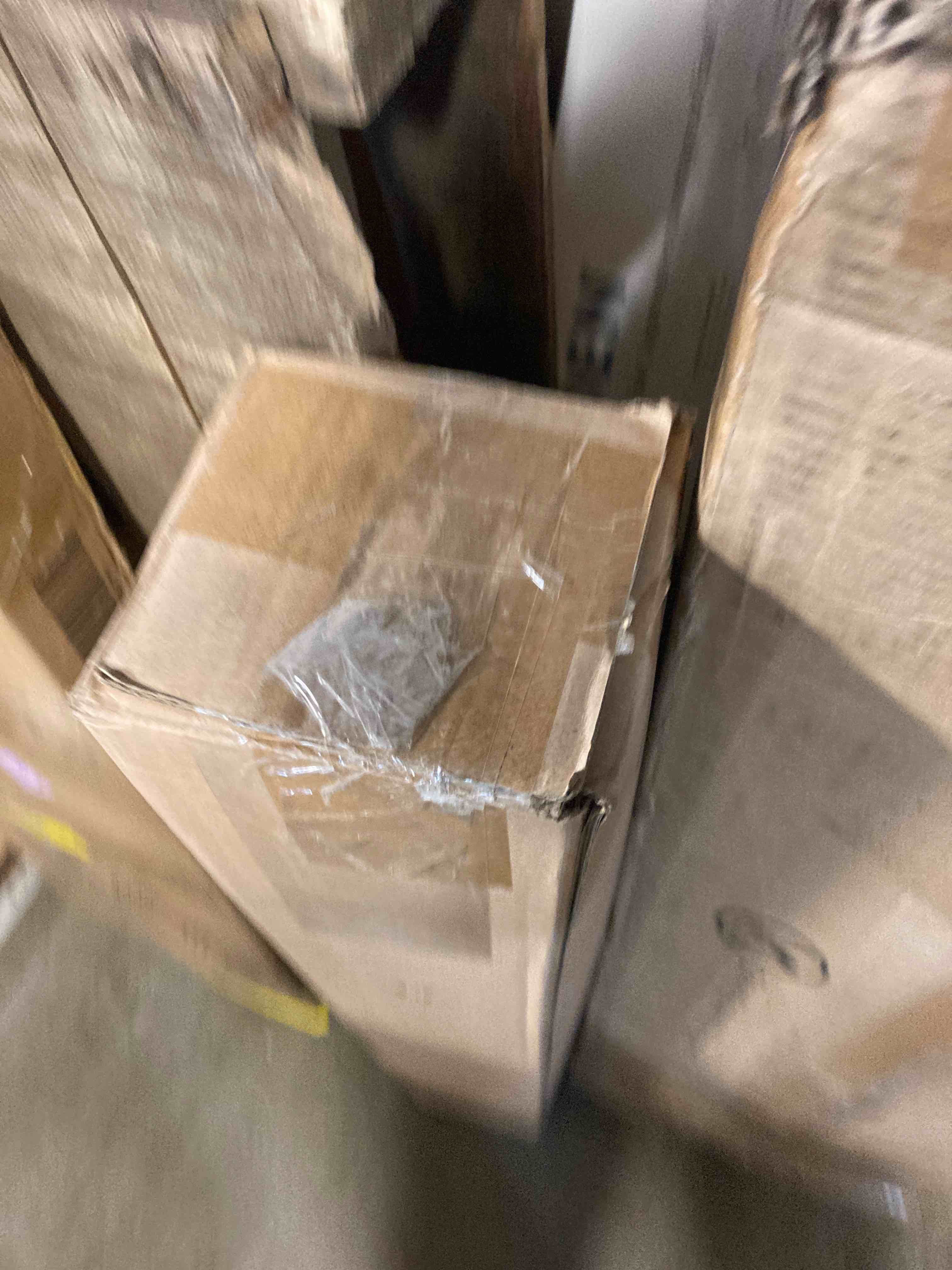 https://s3.amazonaws.com/lotting-images-prod/phillipi/GRN6079087_1729527514786.jpeg
