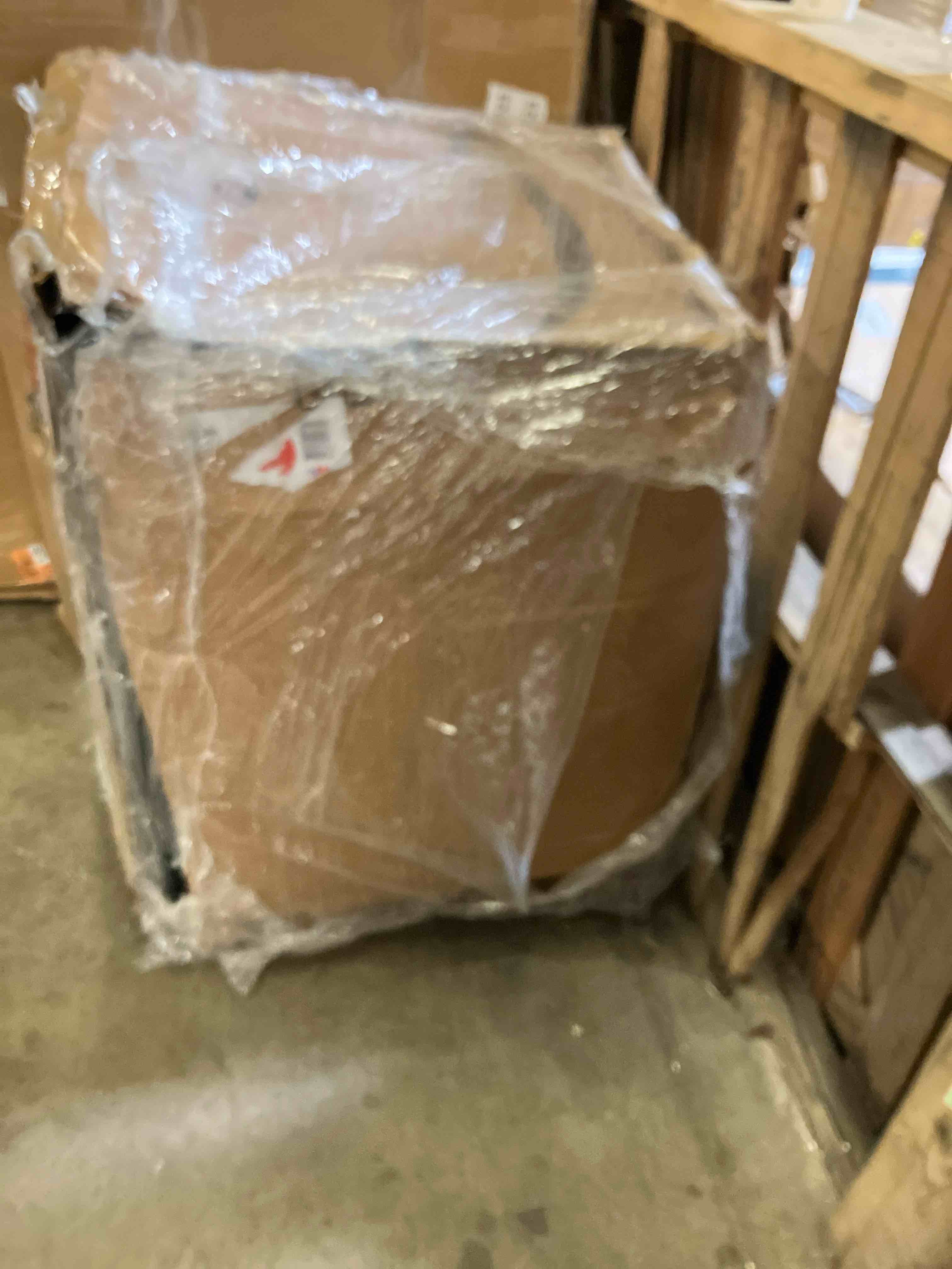 https://s3.amazonaws.com/lotting-images-prod/phillipi/GRN6452236_1722538183380.jpeg