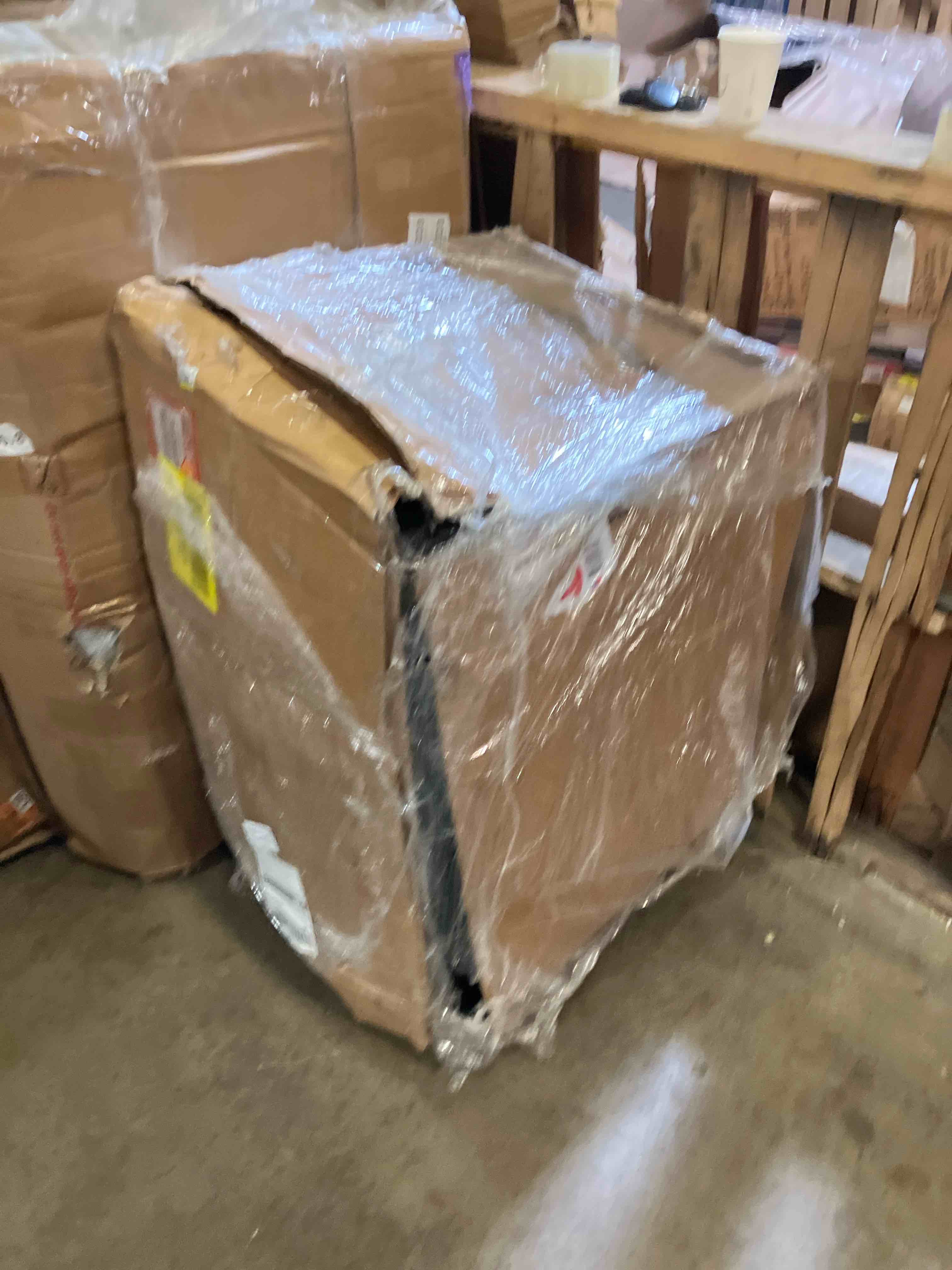 https://s3.amazonaws.com/lotting-images-prod/phillipi/GRN6452236_1722538185871.jpeg