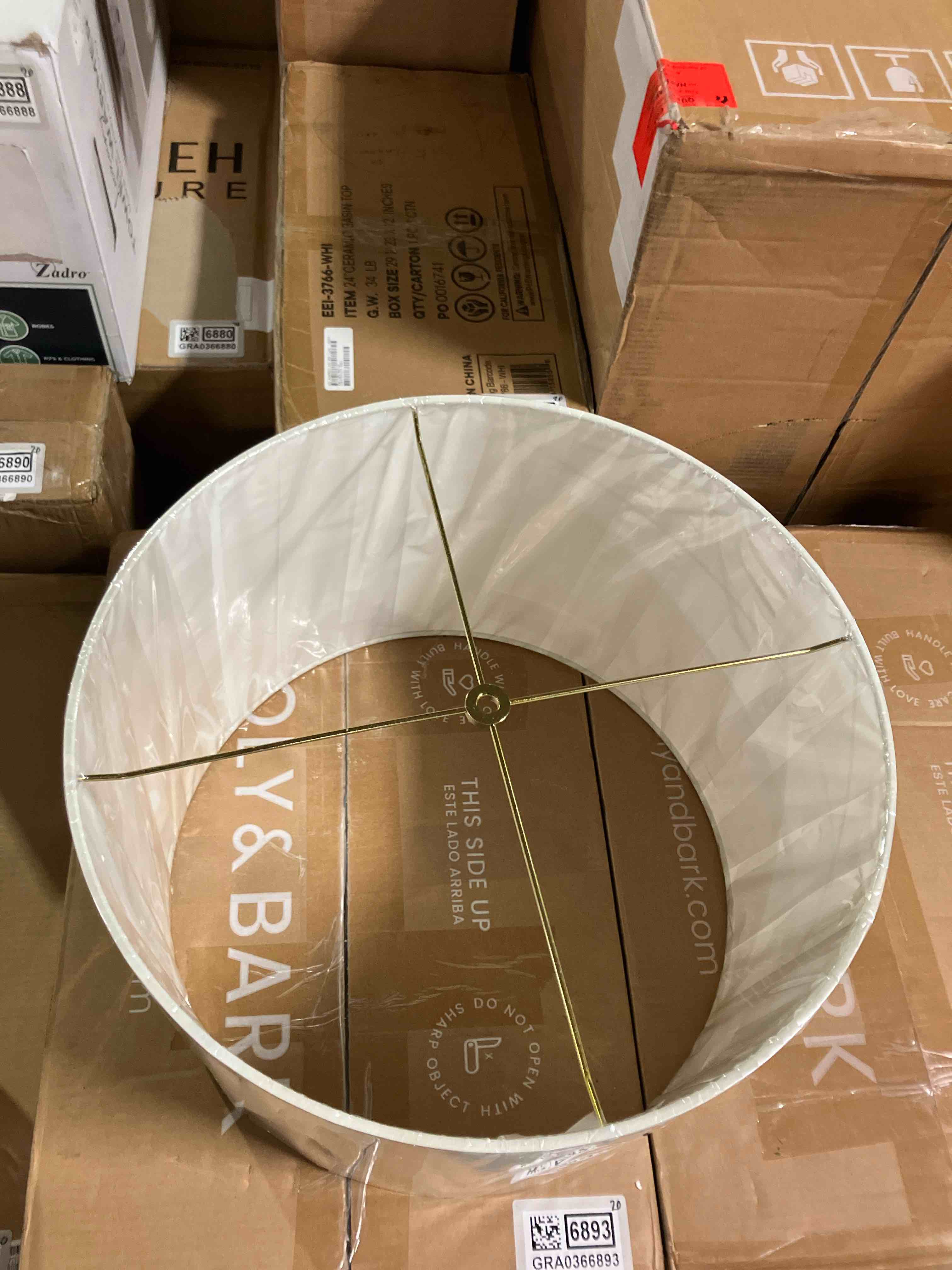 https://s3.amazonaws.com/lotting-images-prod/phillipi/GRN6460439_1735937375735.jpeg