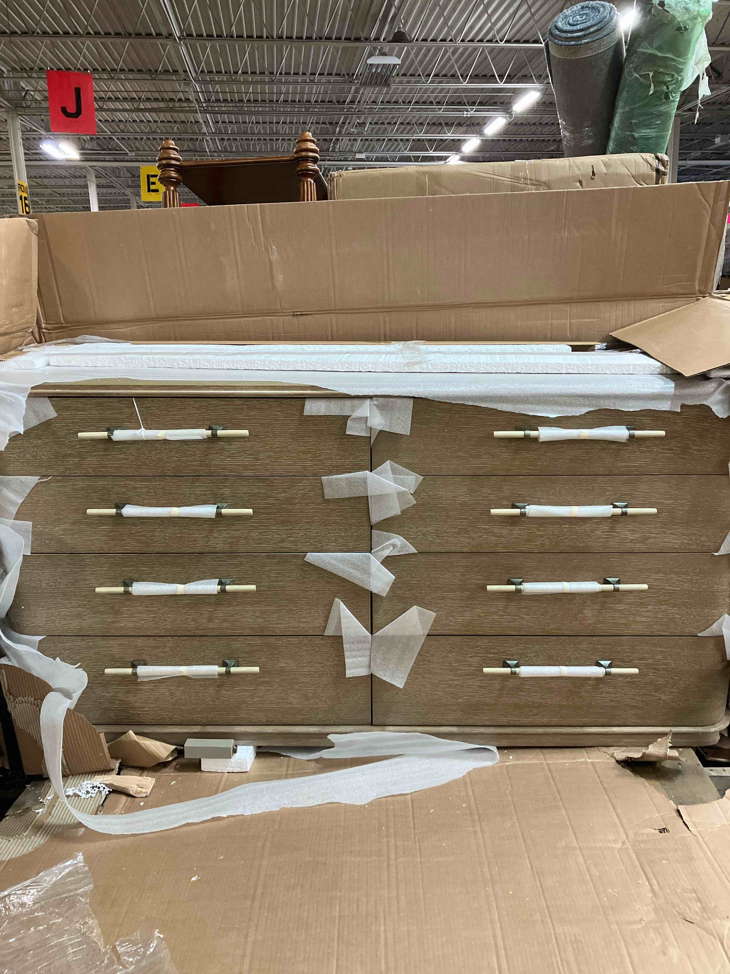 https://s3.amazonaws.com/lotting-images-prod/phillipi/GRN6460840_1737746346967.jpeg