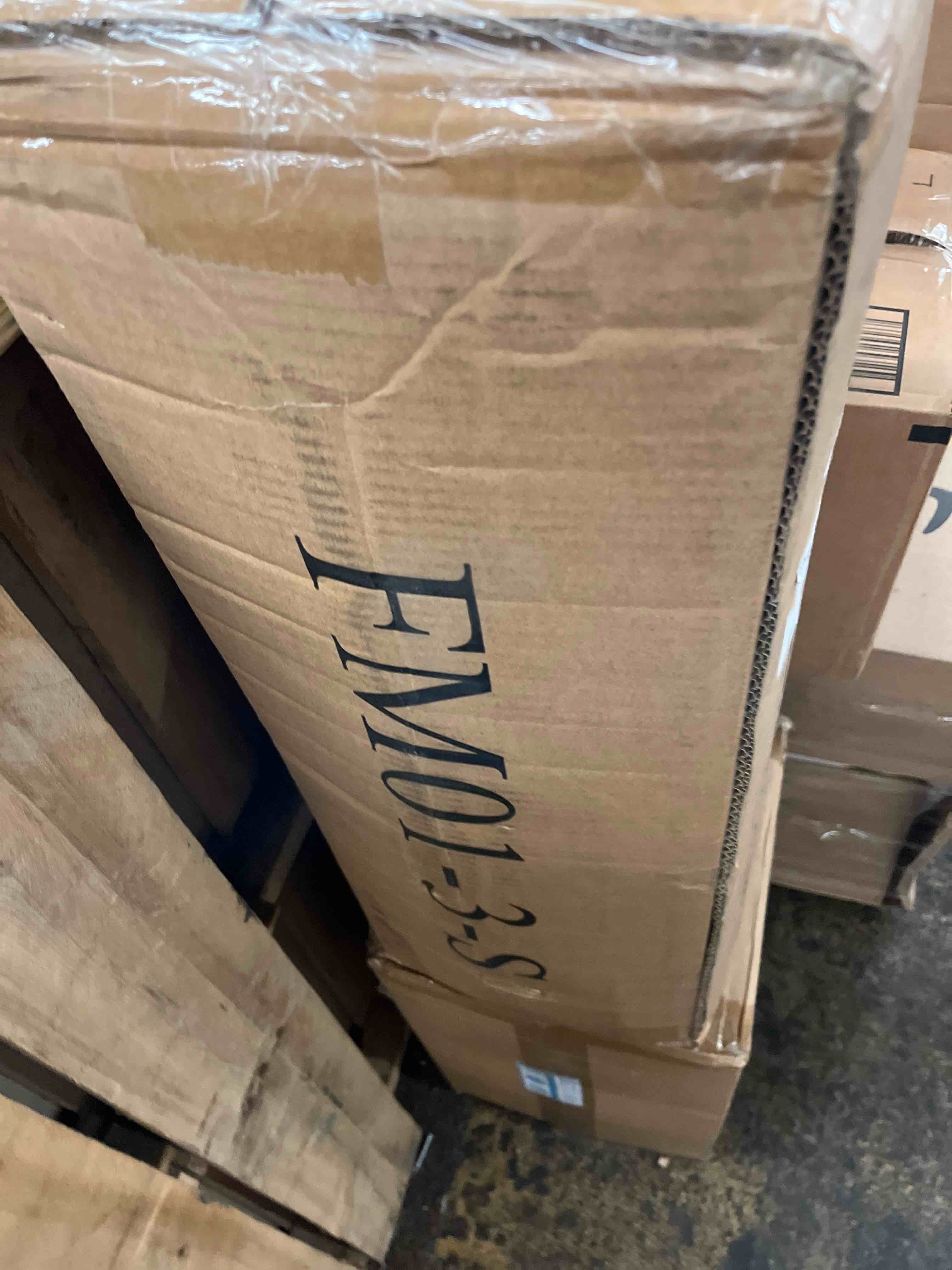 https://s3.amazonaws.com/lotting-images-prod/phillipi/GRN6776937_1730293559430.jpeg