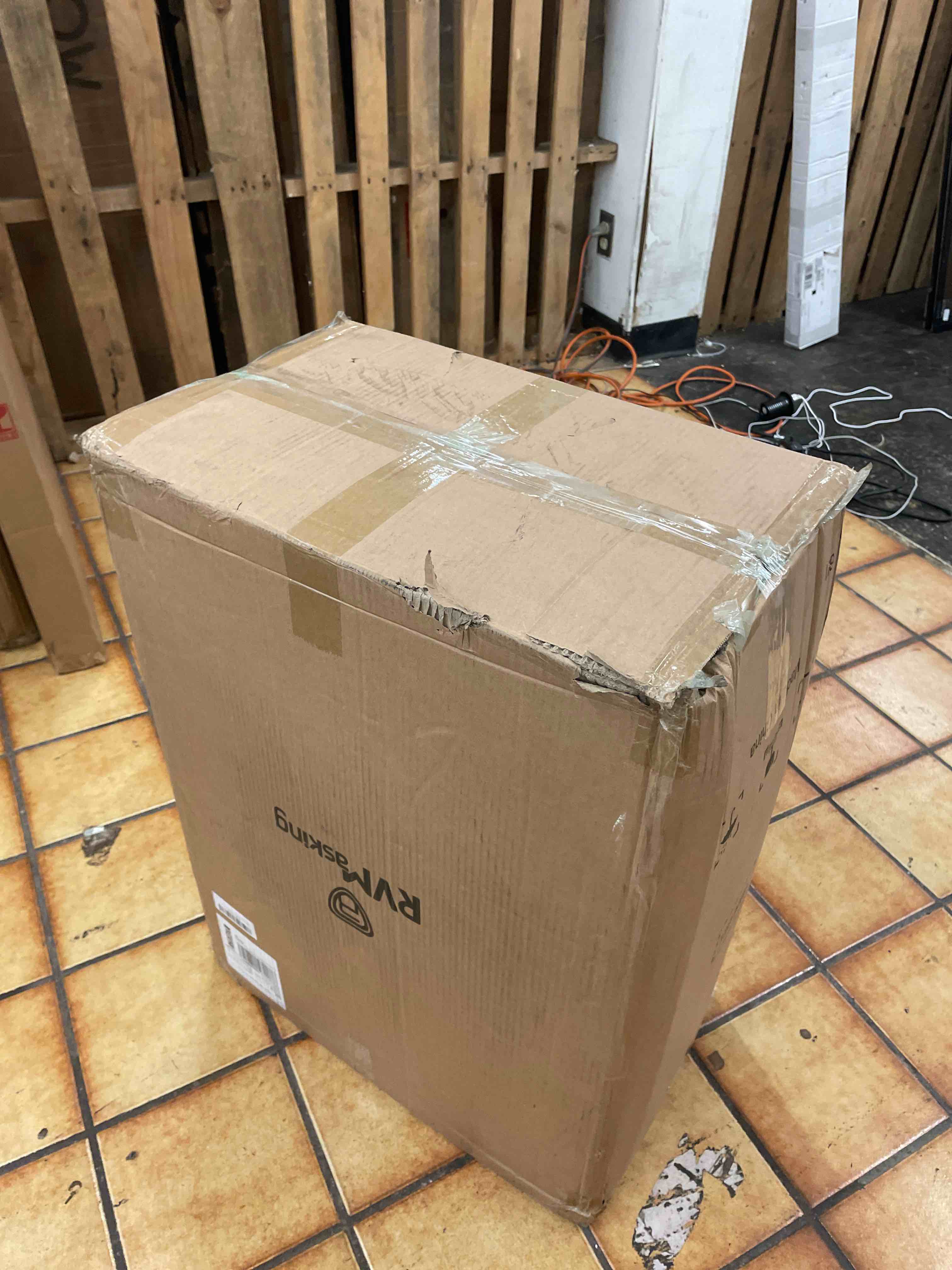 https://s3.amazonaws.com/lotting-images-prod/phillipi/GRN6784746_1731050400390.jpeg