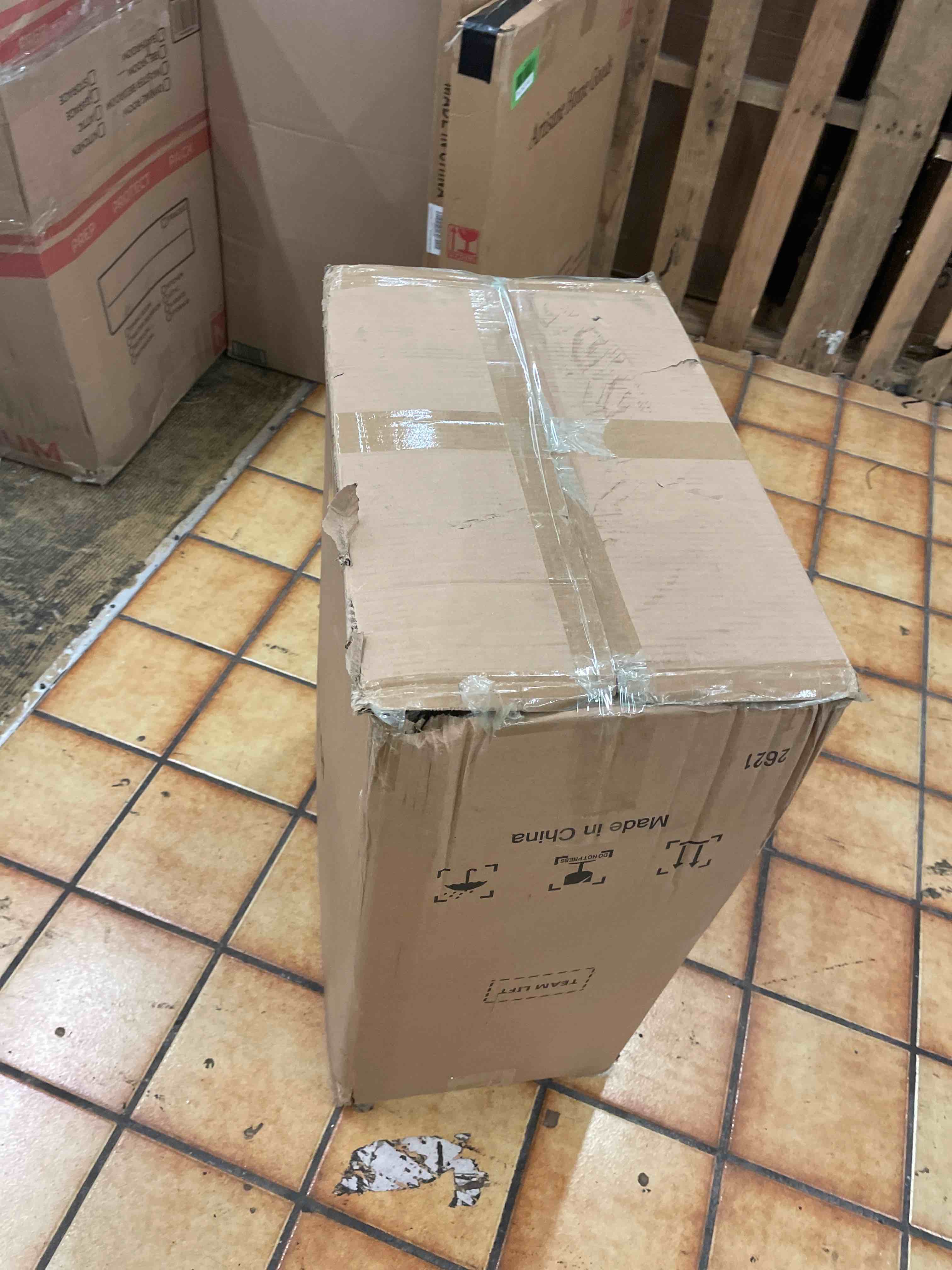 https://s3.amazonaws.com/lotting-images-prod/phillipi/GRN6784746_1731050402318.jpeg