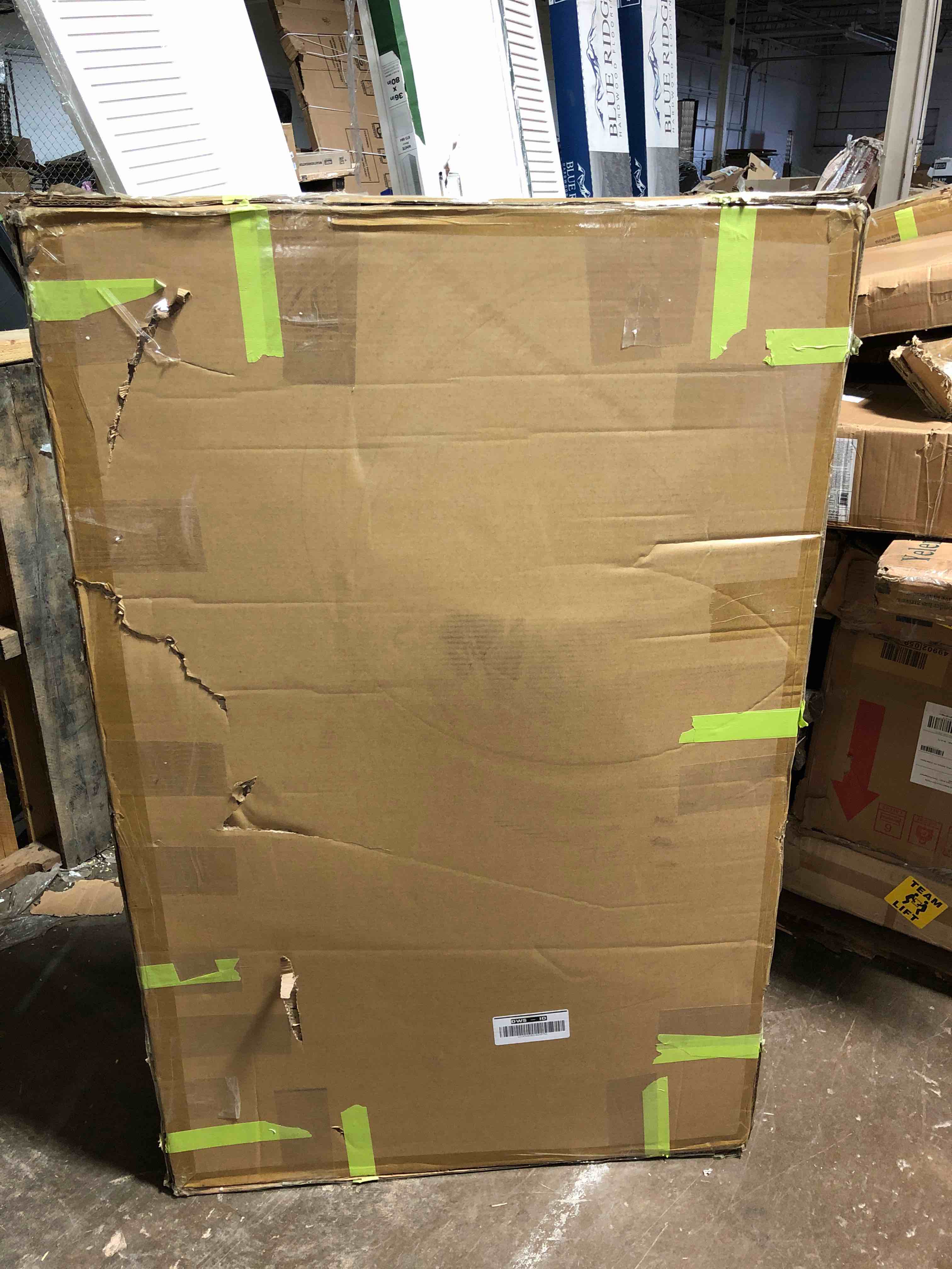 https://s3.amazonaws.com/lotting-images-prod/phillipi/GRY3068081_1679668982677.jpeg