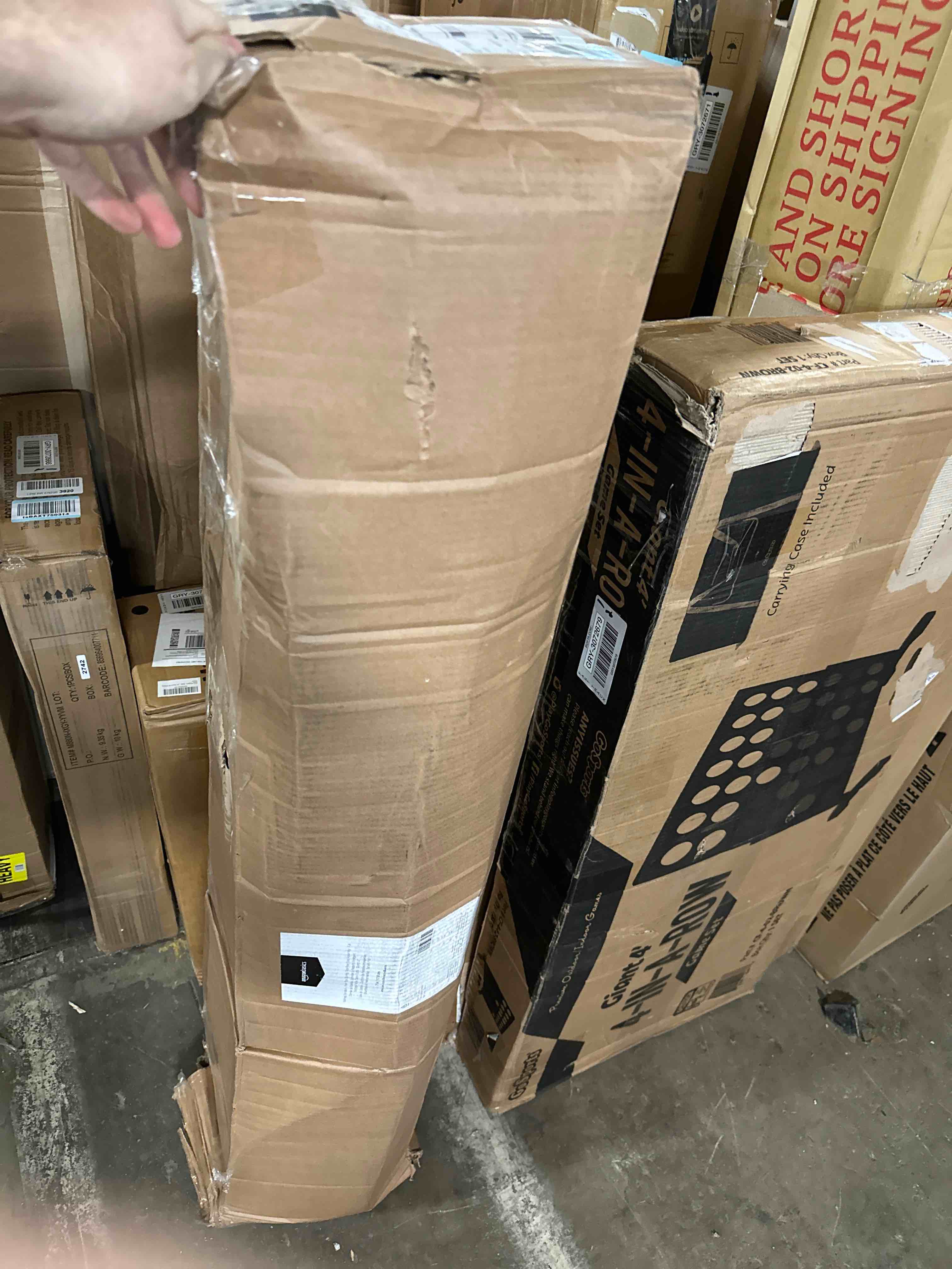 https://s3.amazonaws.com/lotting-images-prod/phillipi/GRY3072680_1678309732492.jpeg