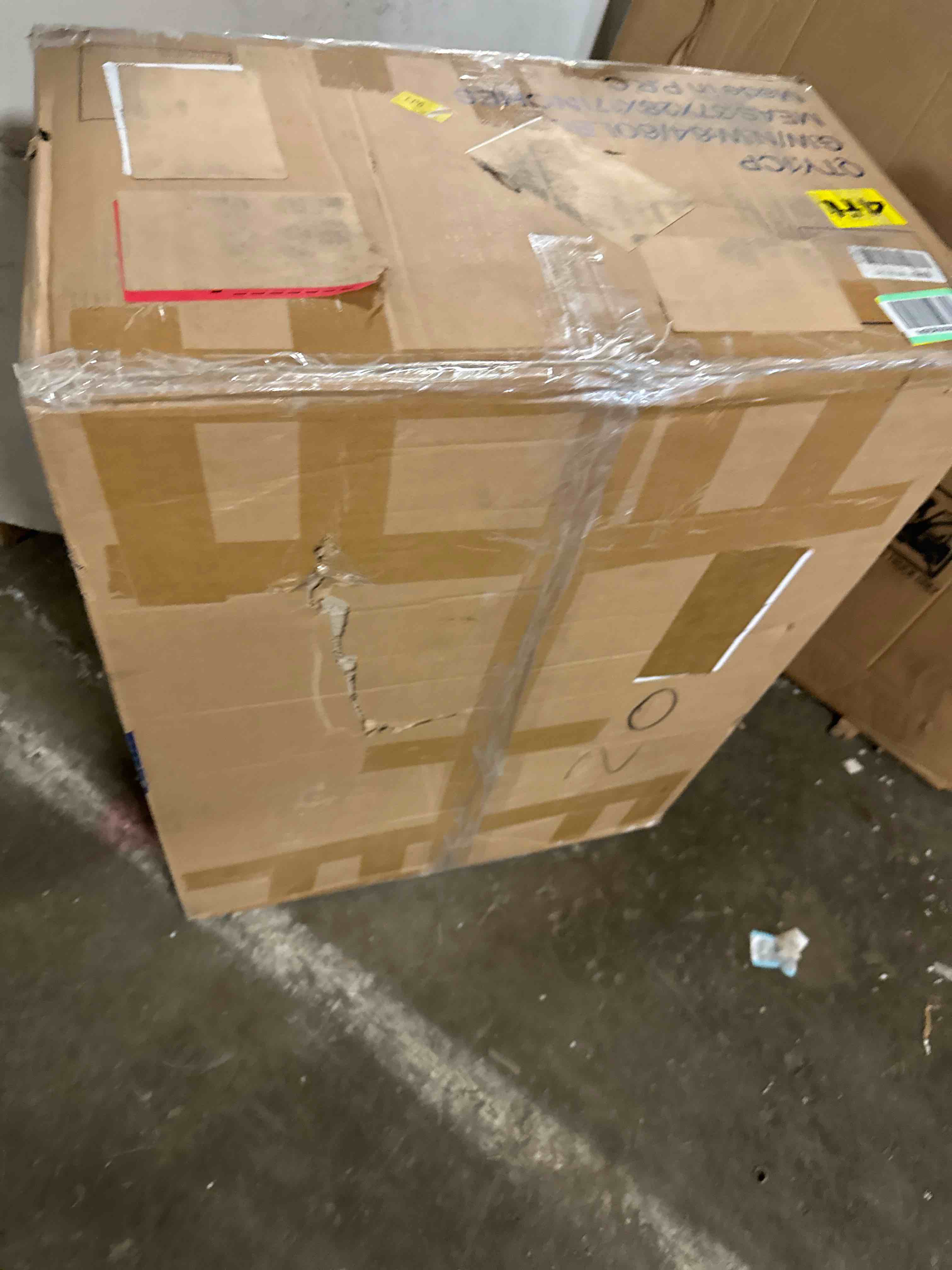 https://s3.amazonaws.com/lotting-images-prod/phillipi/GRY3072690_1678312844817.jpeg