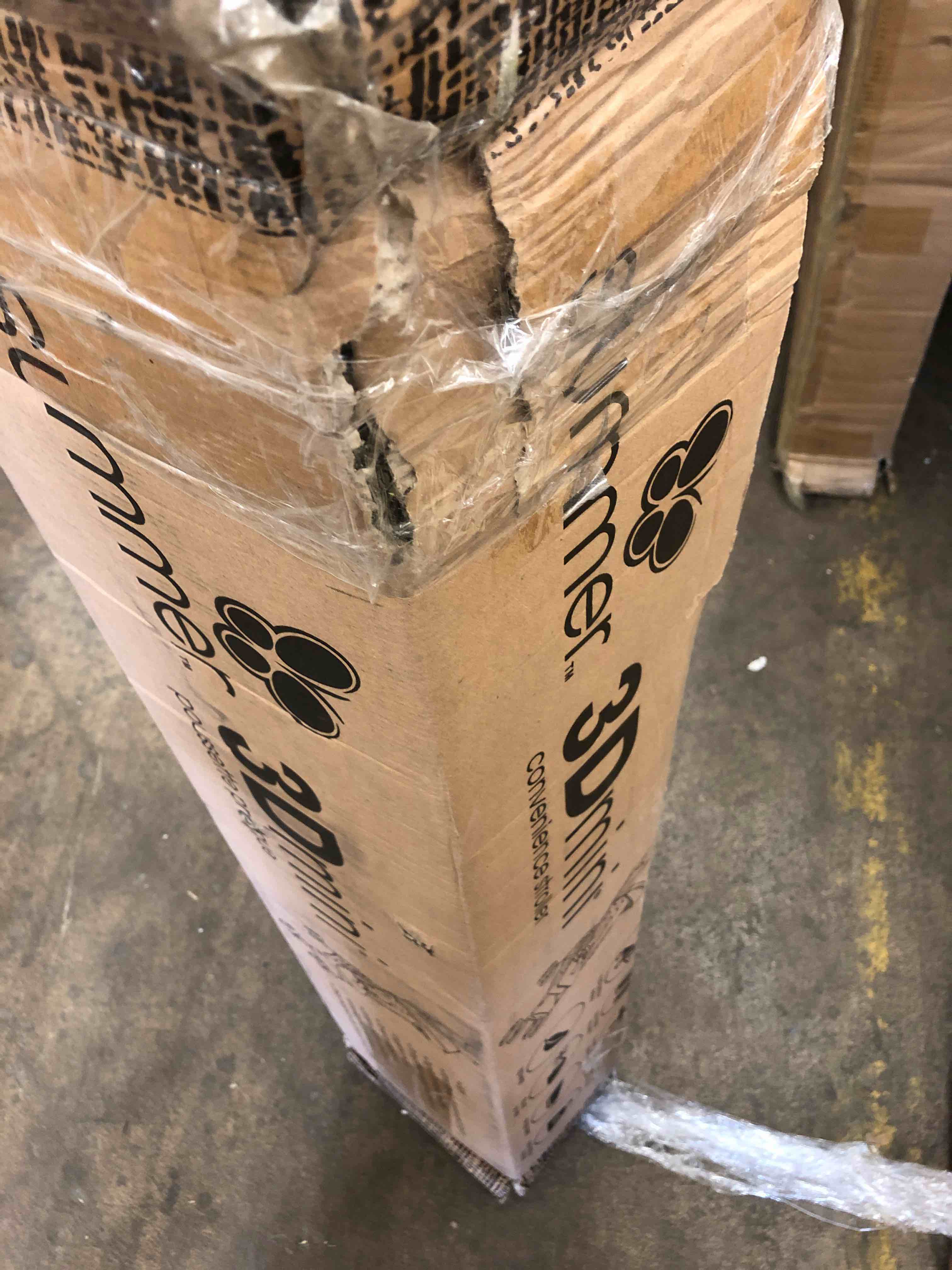 https://s3.amazonaws.com/lotting-images-prod/phillipi/GRY3106182_1686163541957.jpeg