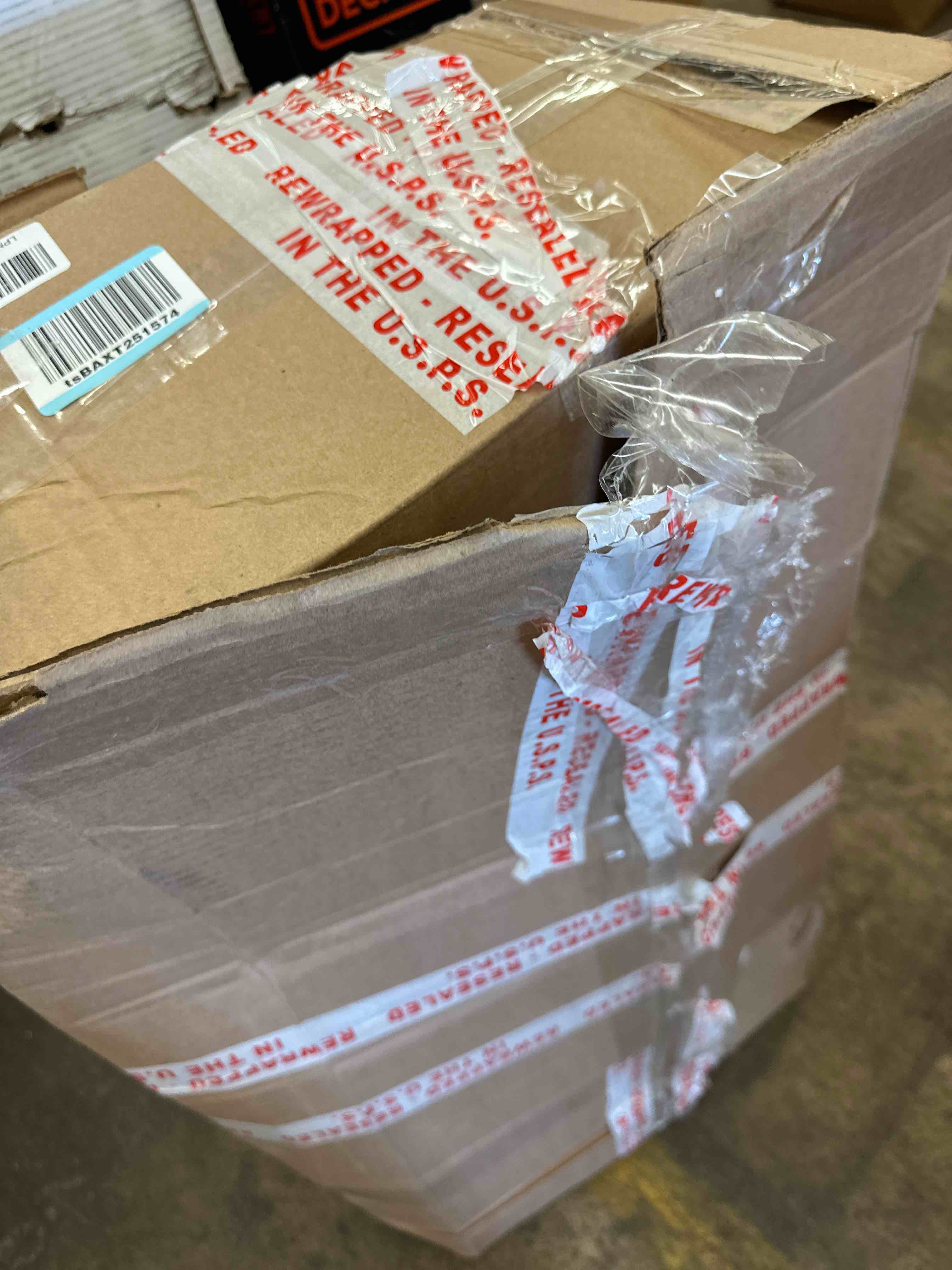 https://s3.amazonaws.com/lotting-images-prod/phillipi/GRY3106217_1686237285734.jpeg