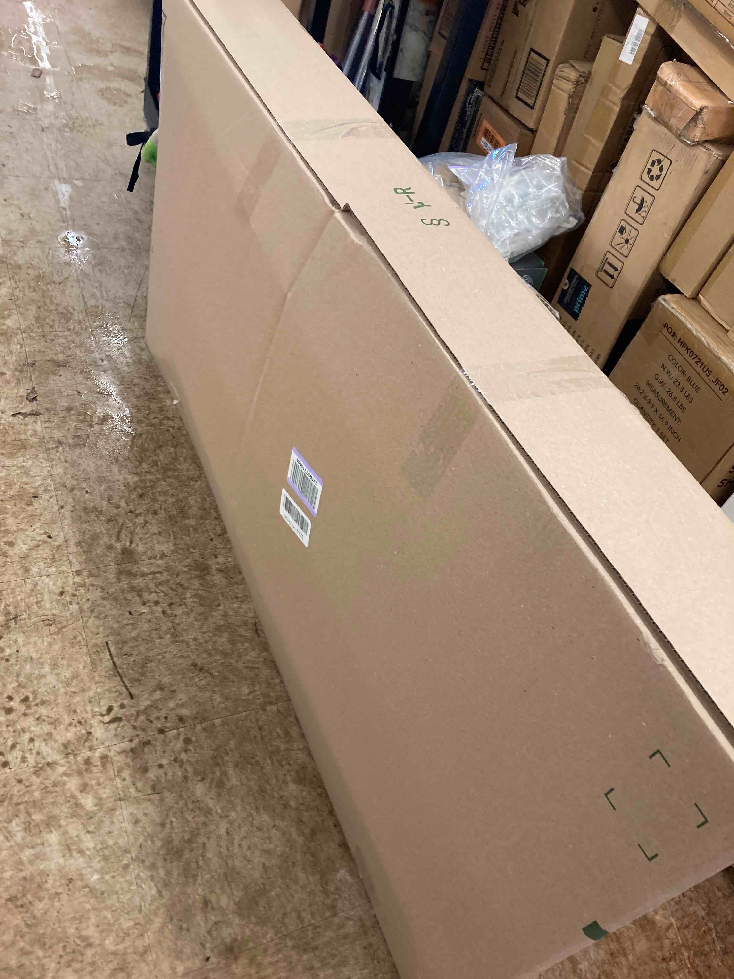 https://s3.amazonaws.com/lotting-images-prod/phillipi/GRY3111626_1674146402640.jpeg