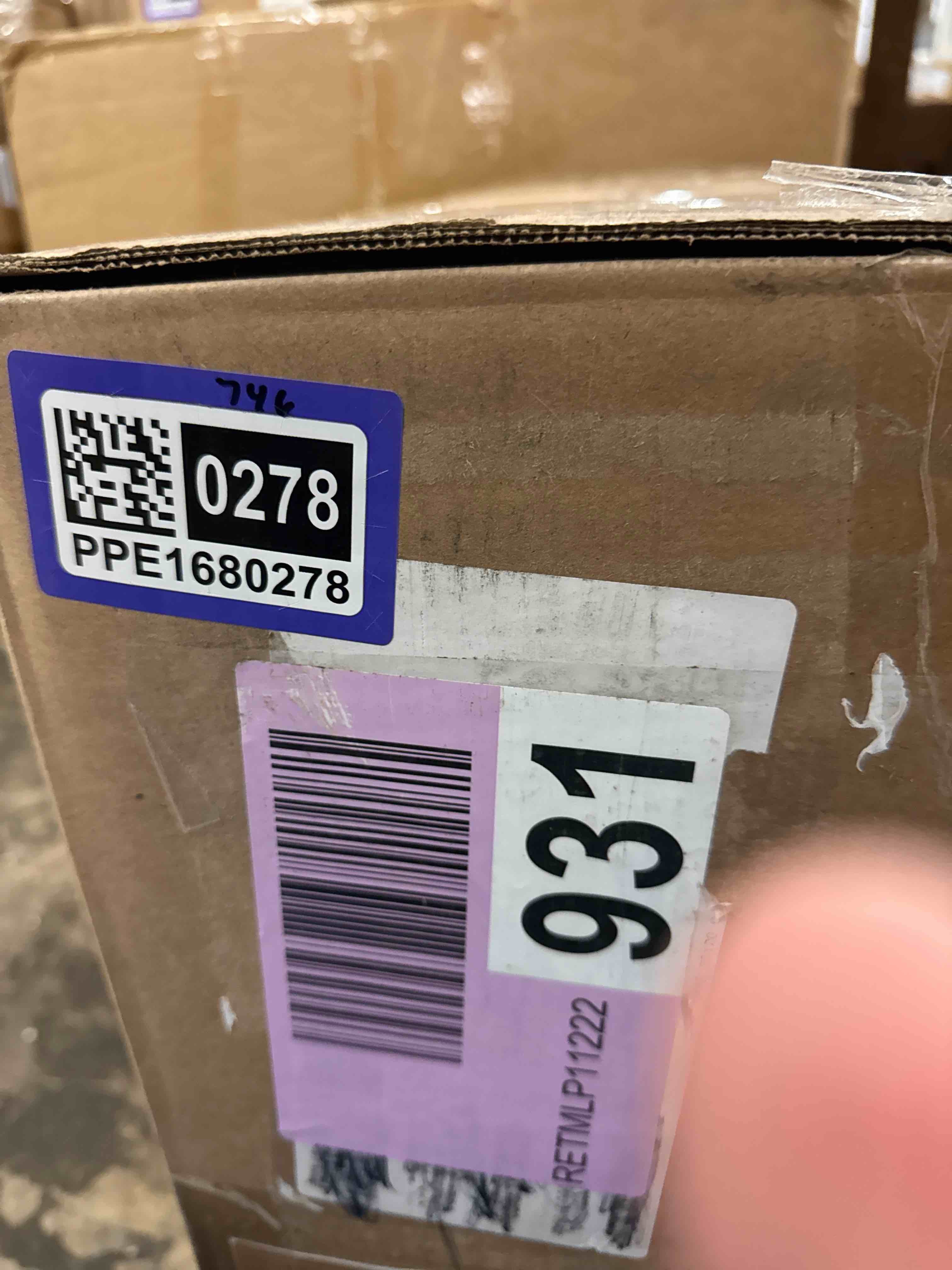 https://s3.amazonaws.com/lotting-images-prod/phillipi/Hammary_1777581023963.jpeg